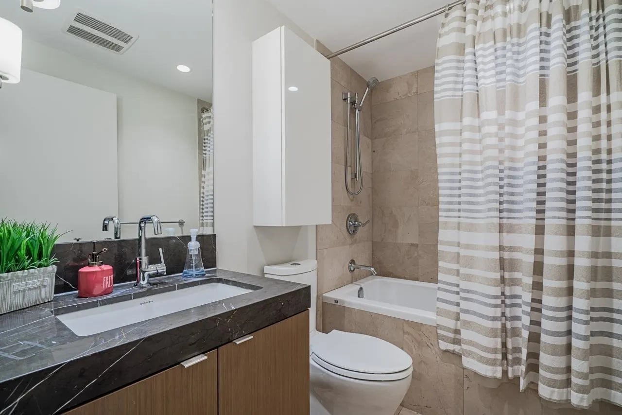 112 E 13th Street #1008