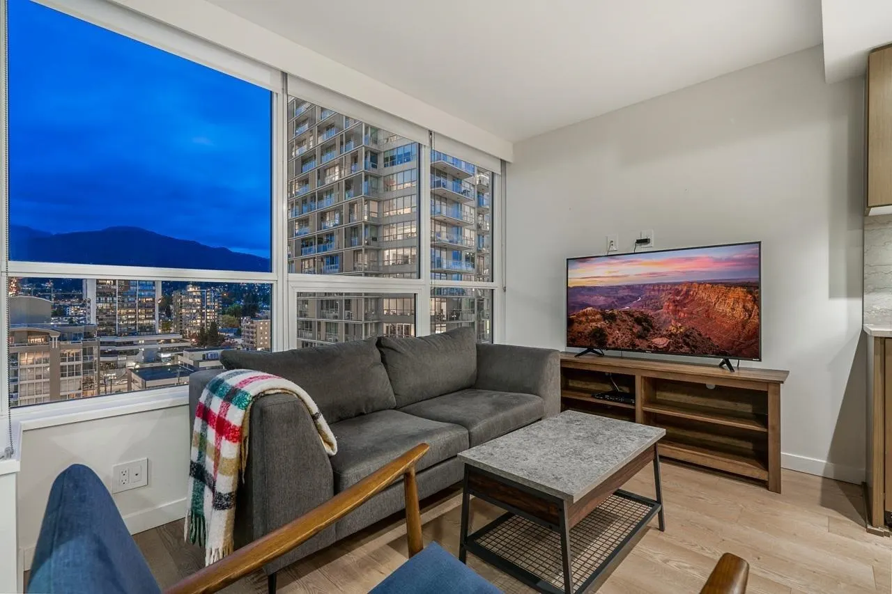 112 E 13th Street #1008