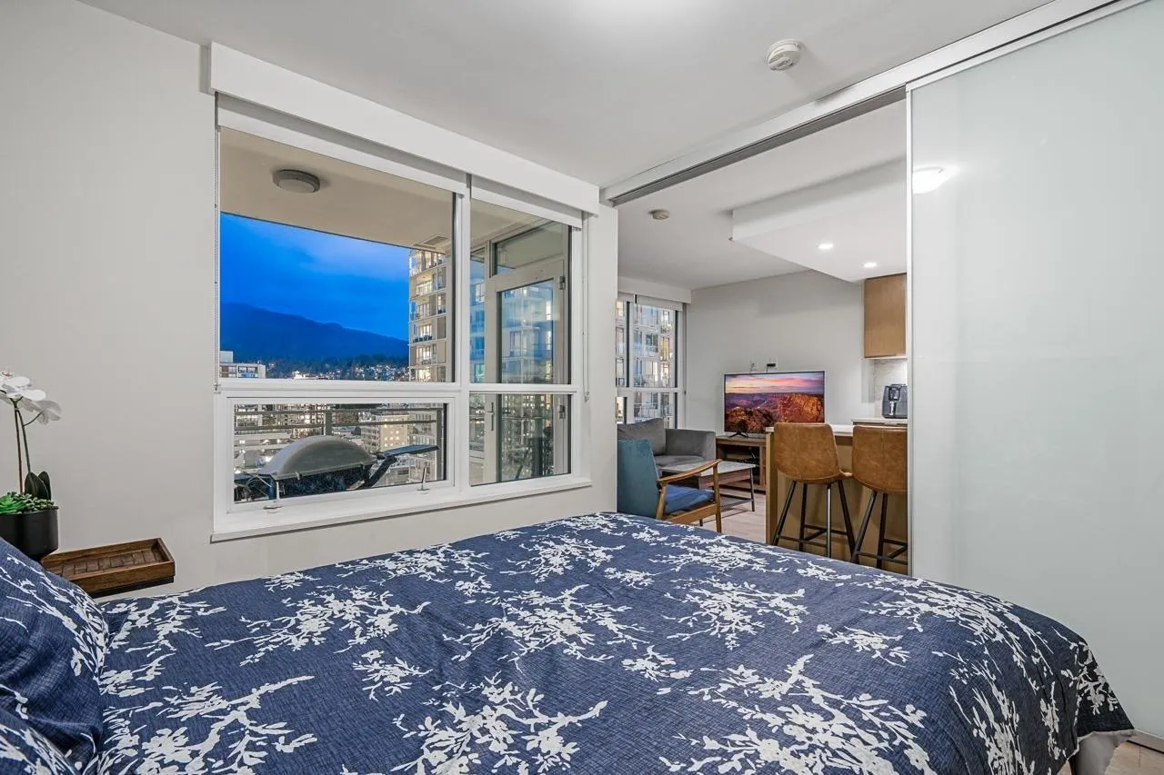 112 E 13th Street #1008