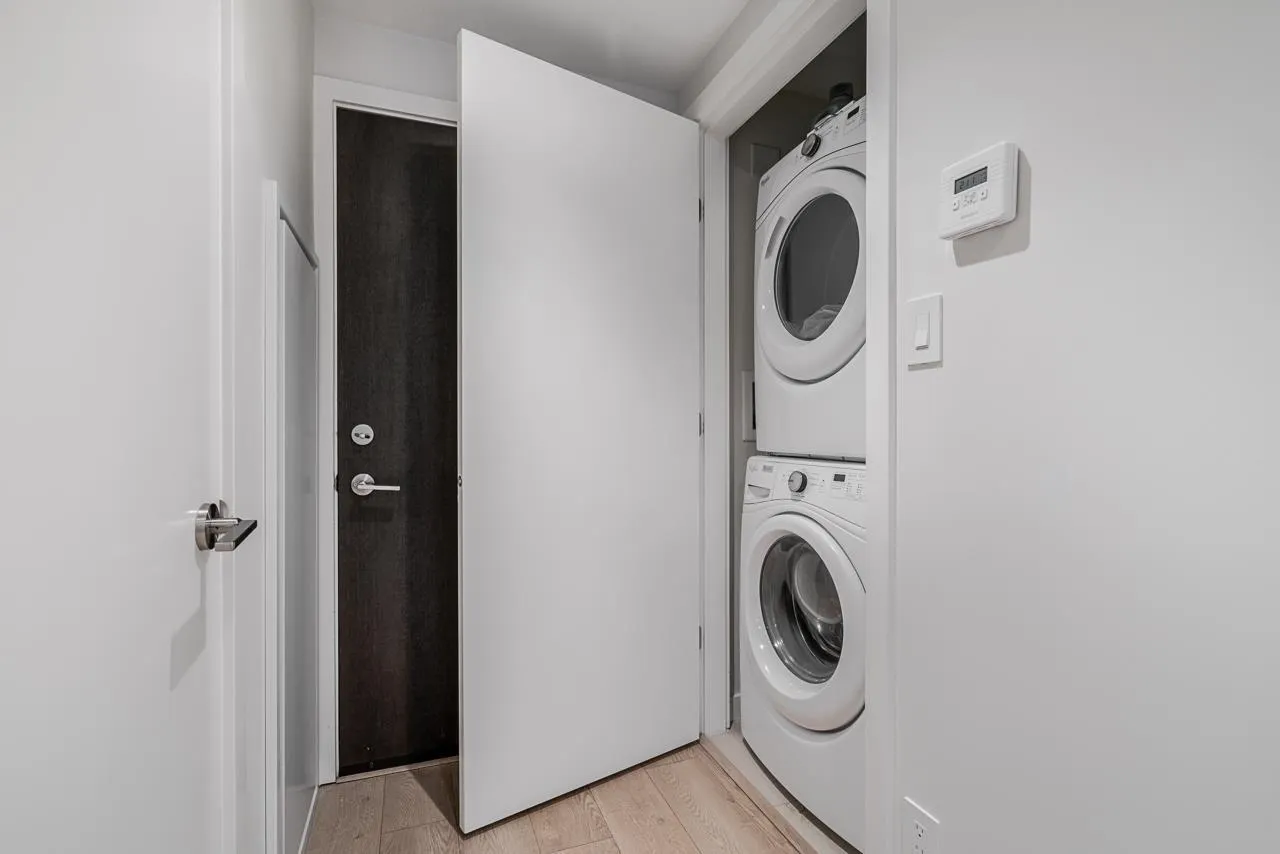 112 E 13th Street #1008