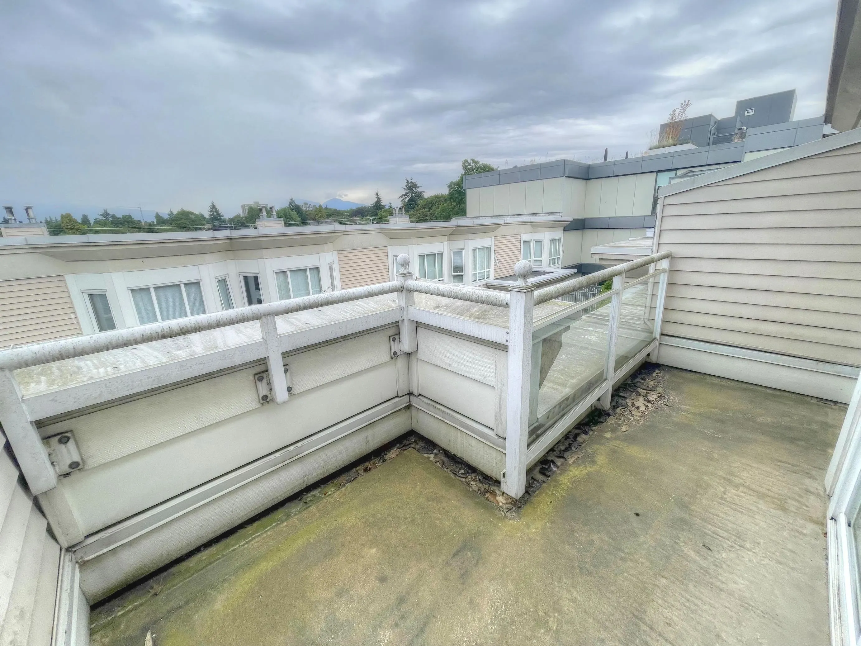 2545 W Broadway #306