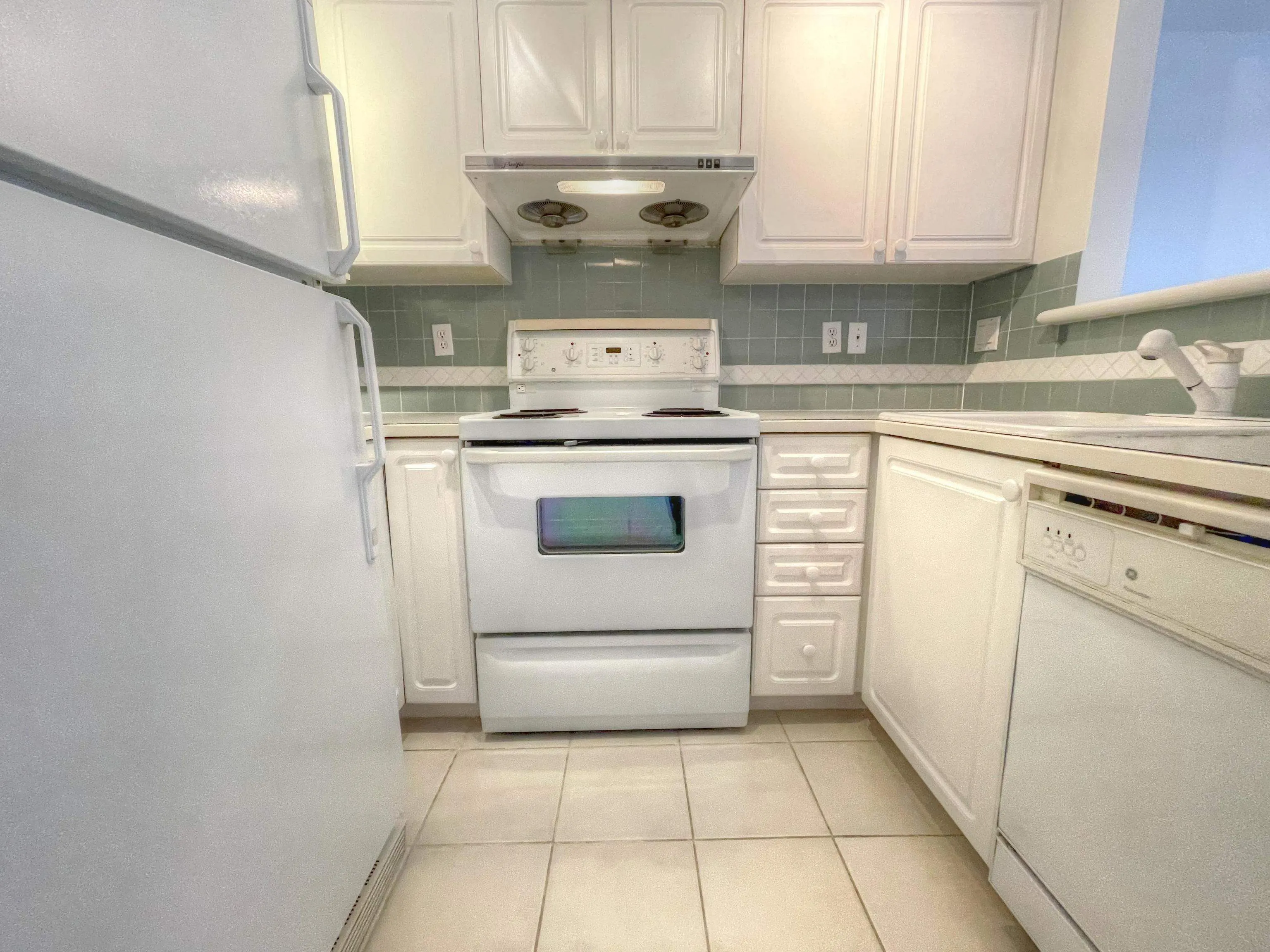 2545 W Broadway #306