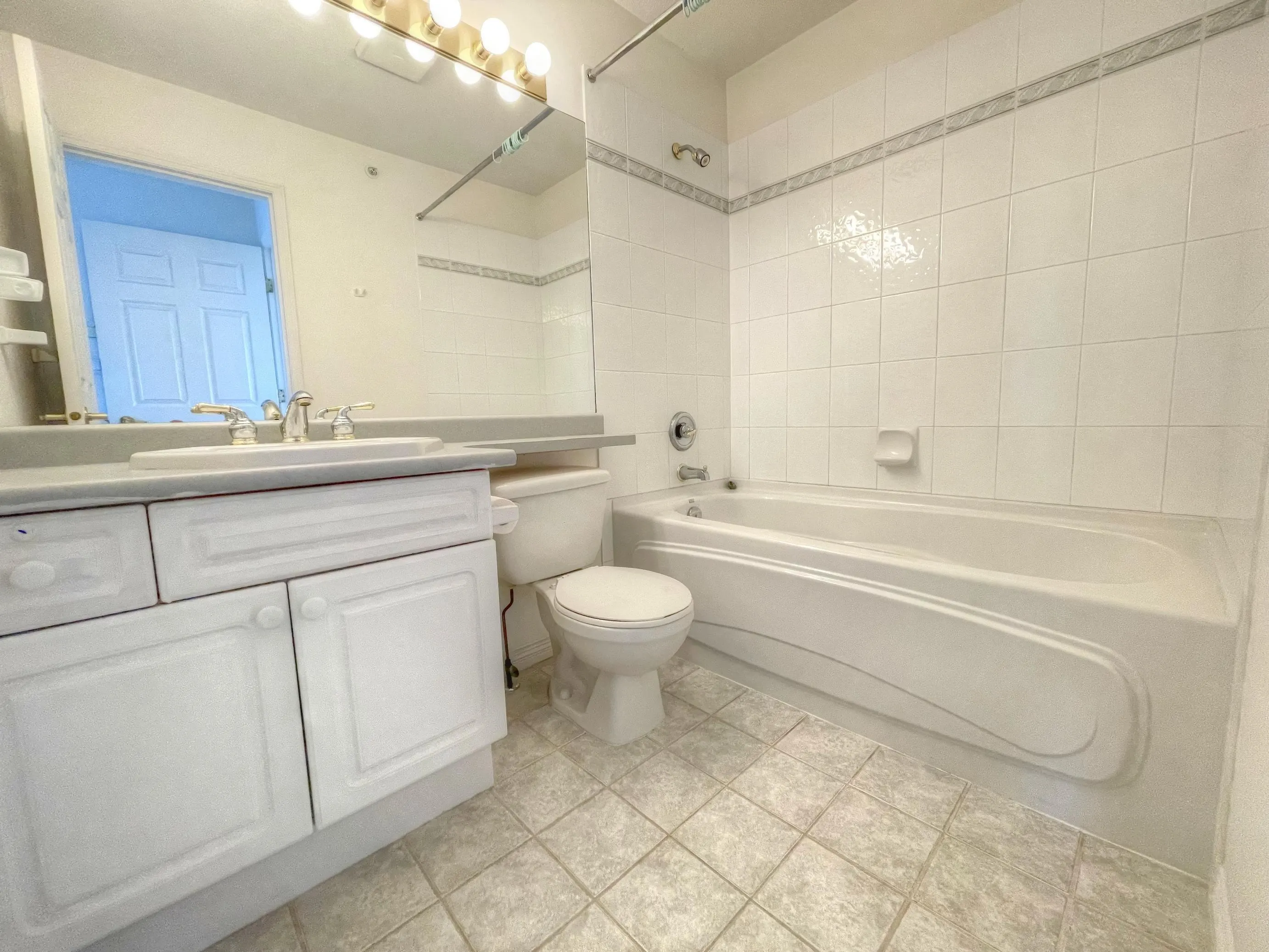 2545 W Broadway #306