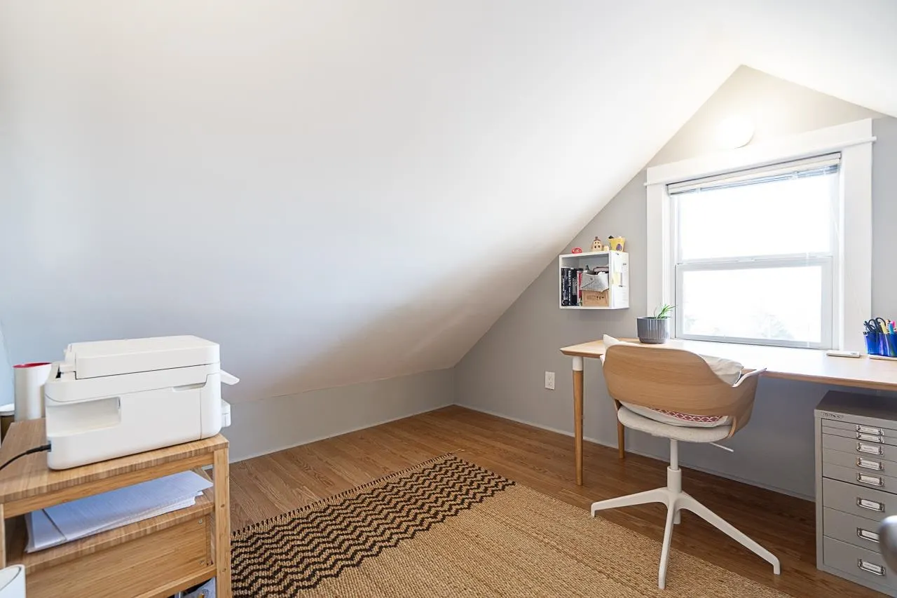 416 W 6th Street