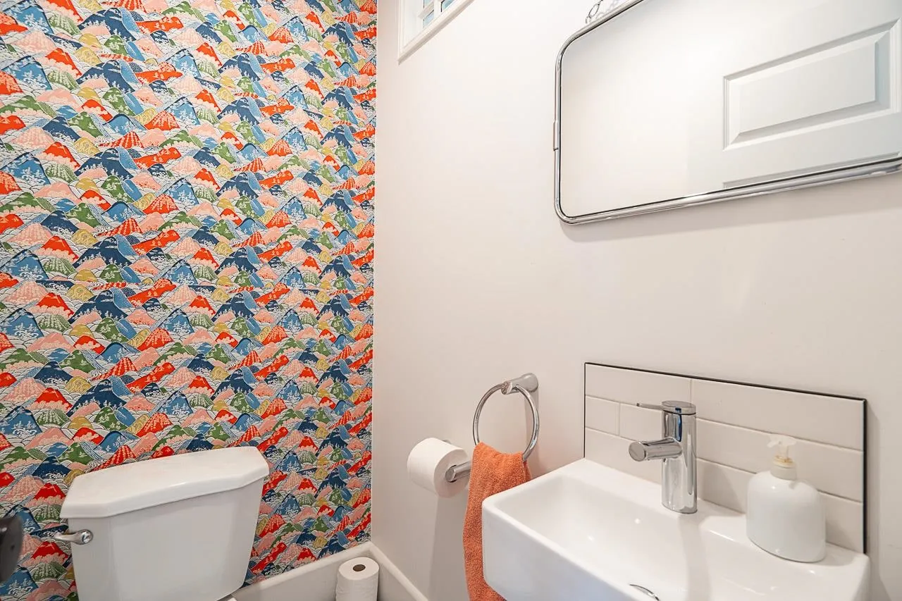 416 W 6th Street