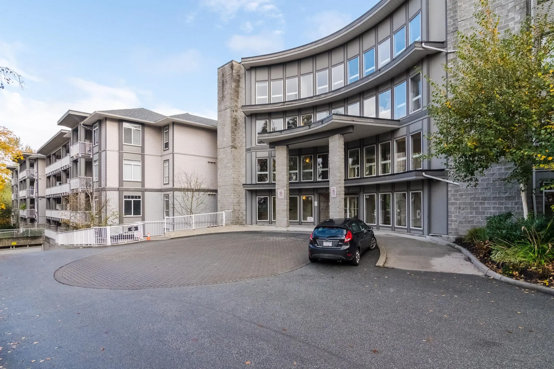 13277 108 Avenue #209