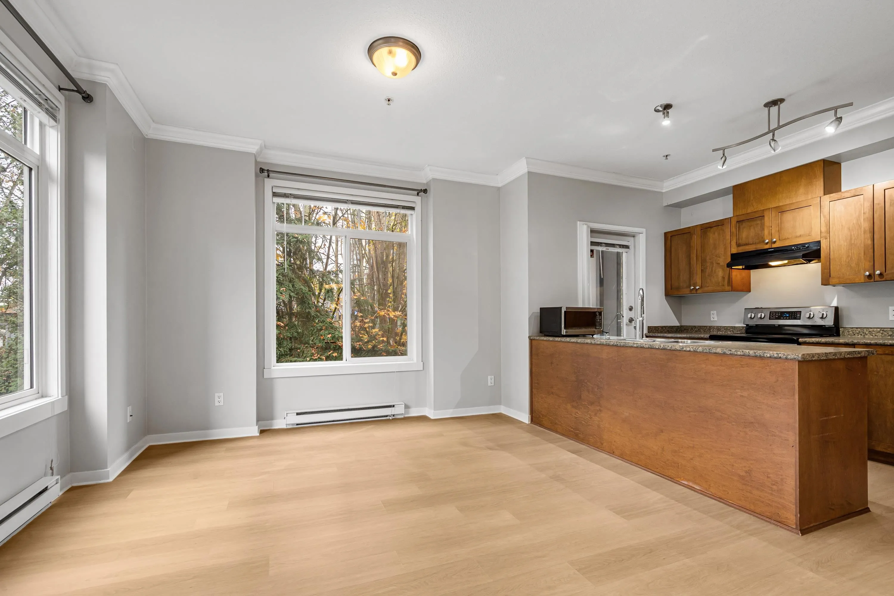 13277 108 Avenue #209