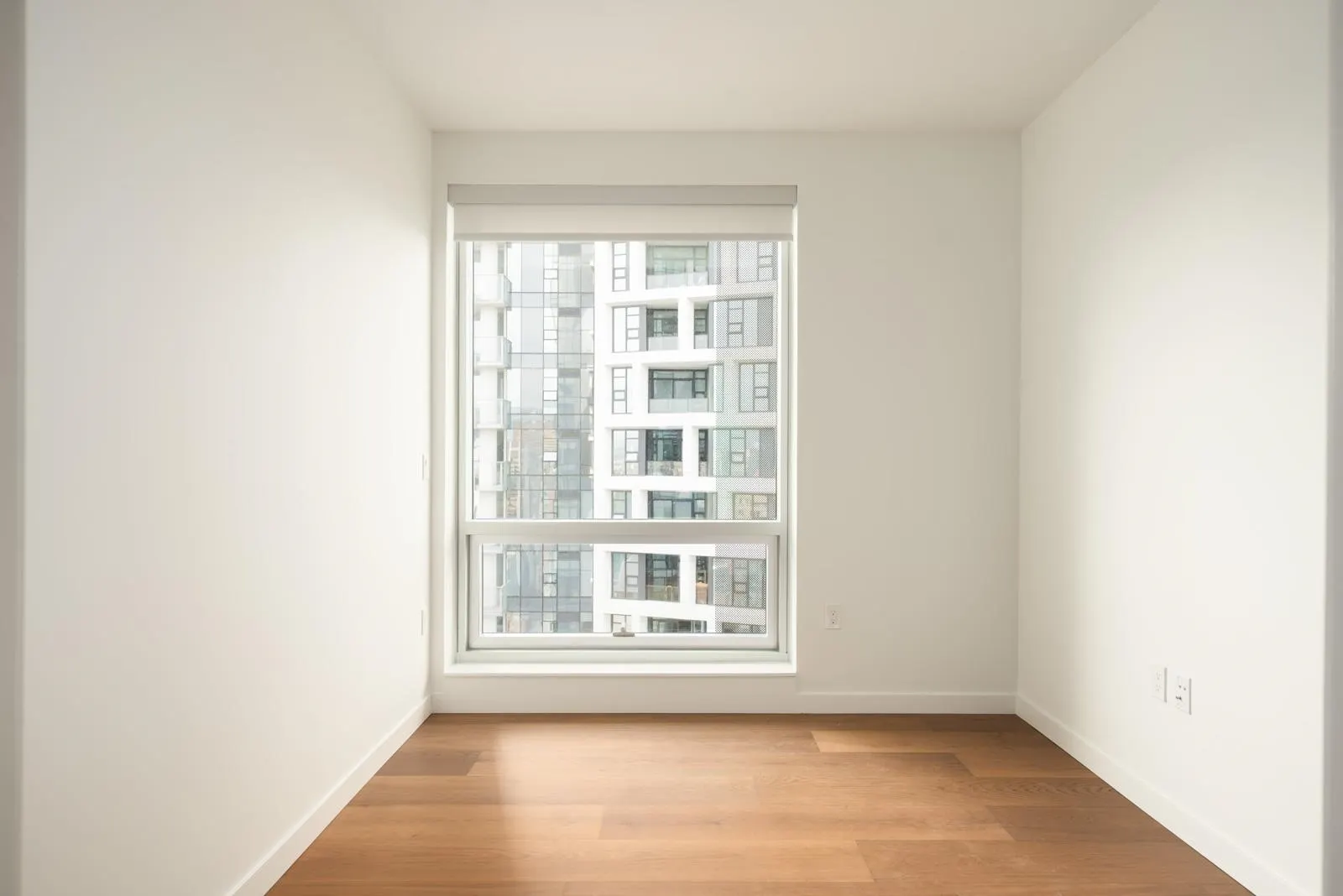 1277 Hornby Street #2807