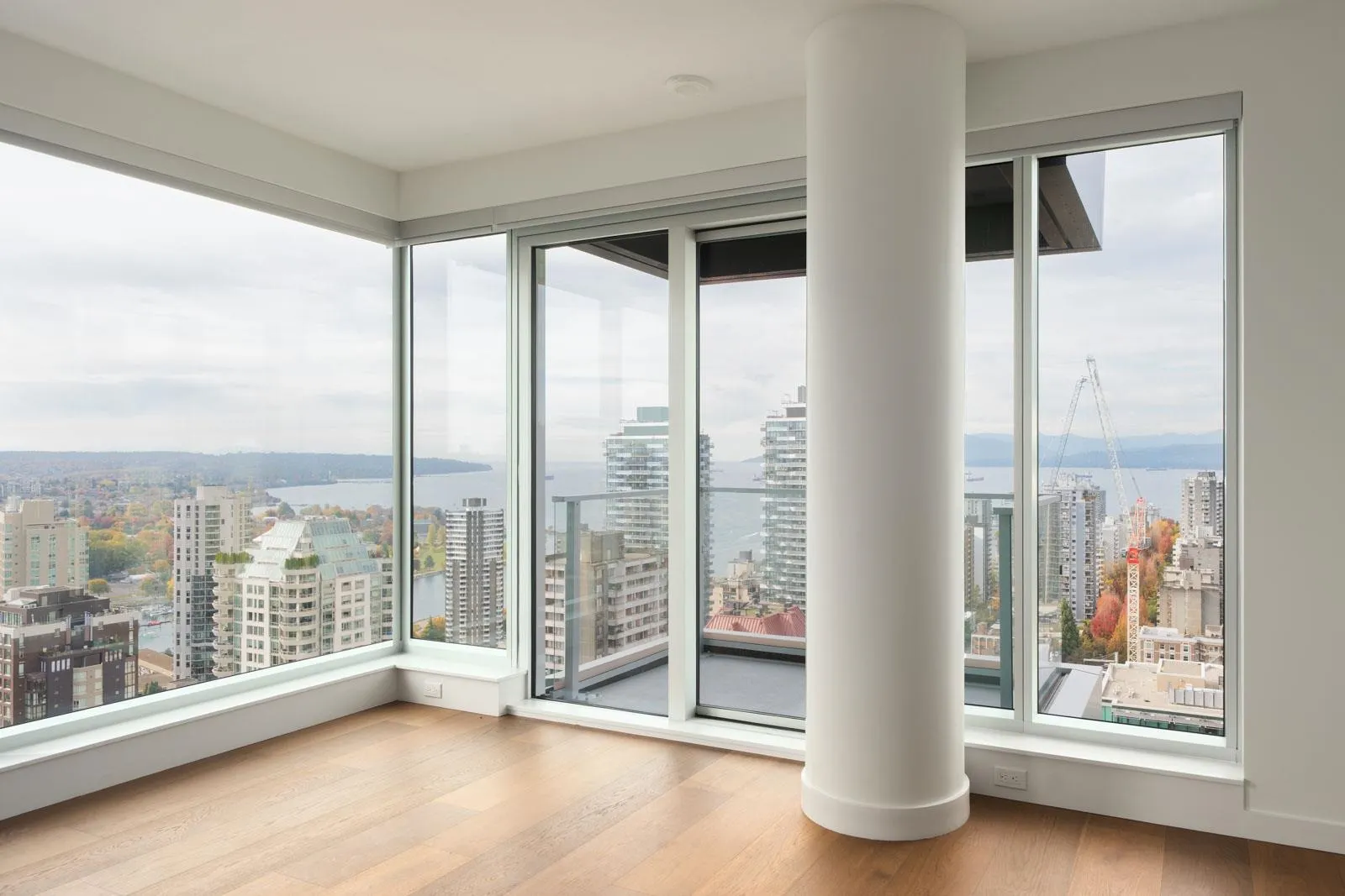 1277 Hornby Street #2807