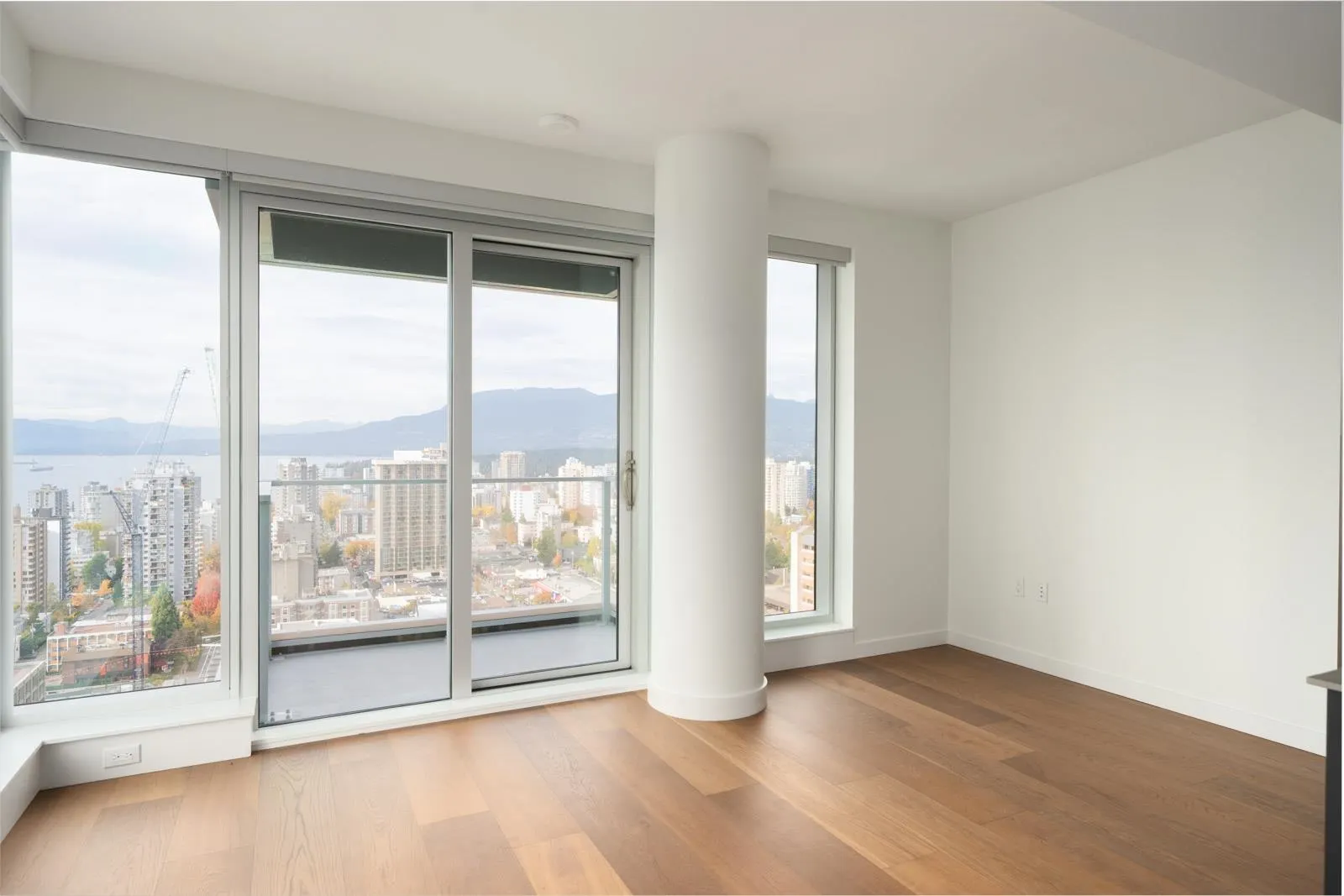 1277 Hornby Street #2807