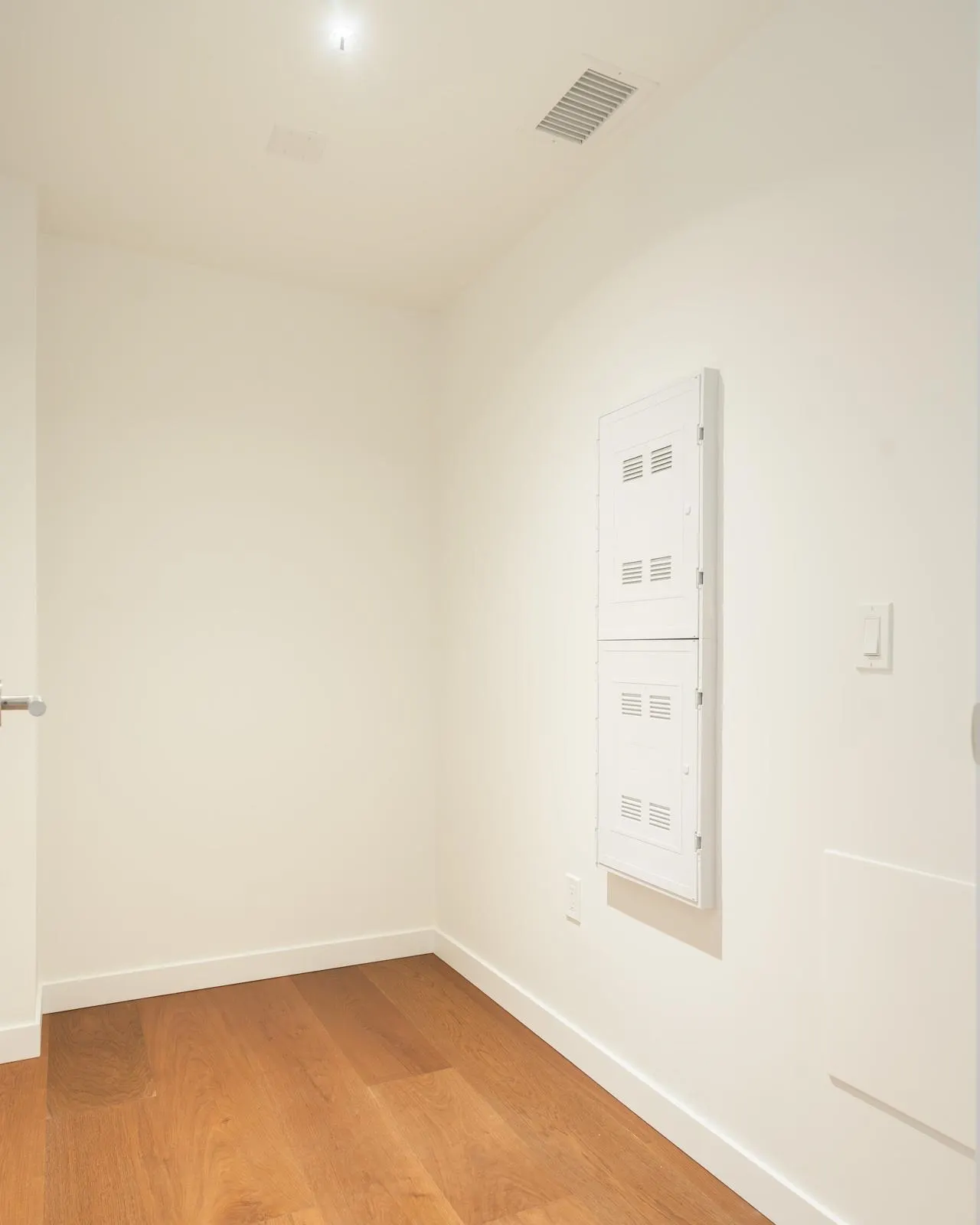 1277 Hornby Street #2807