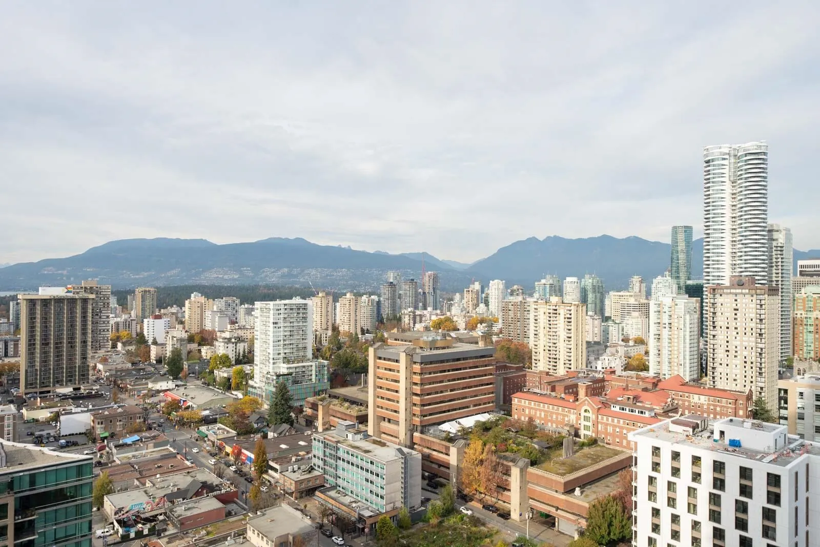 1277 Hornby Street #2807