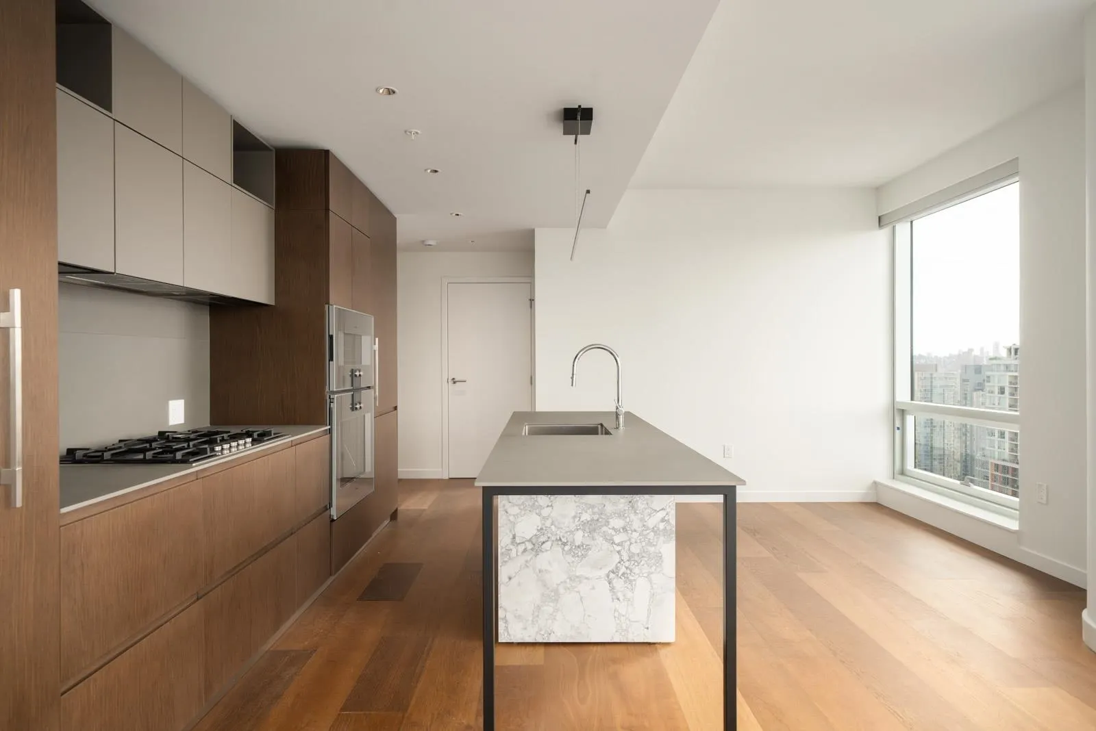 1277 Hornby Street #2807