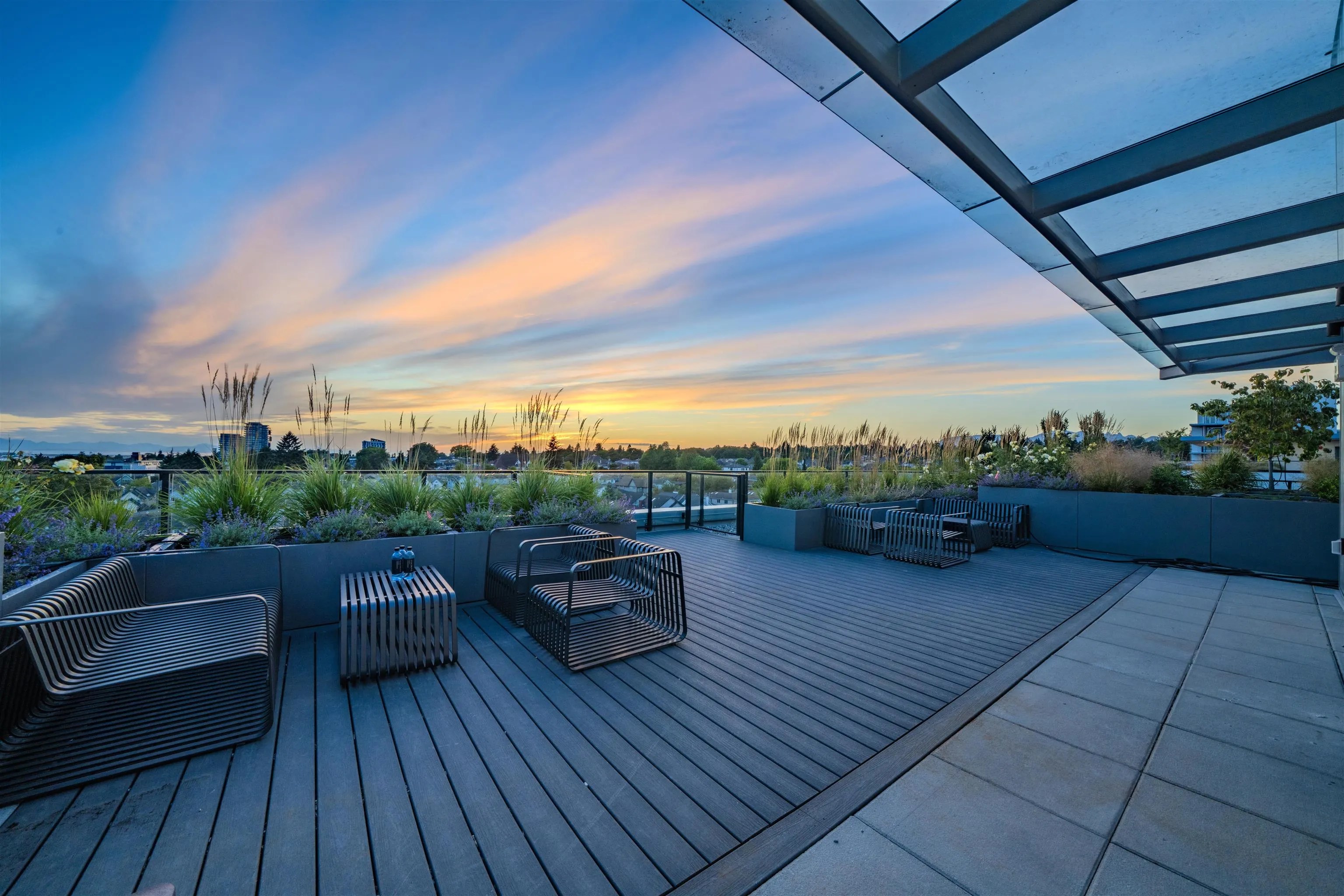 8486 Oak Street #503
