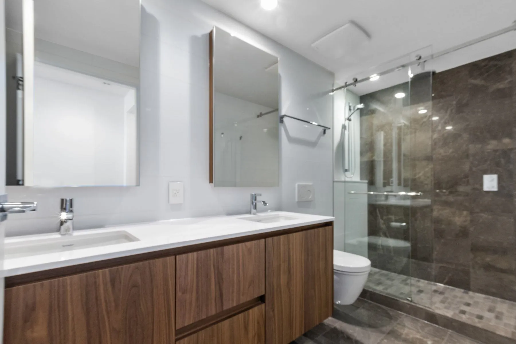 389 W 59th Avenue #301