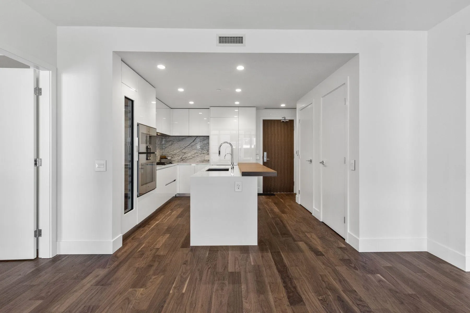 389 W 59th Avenue #301