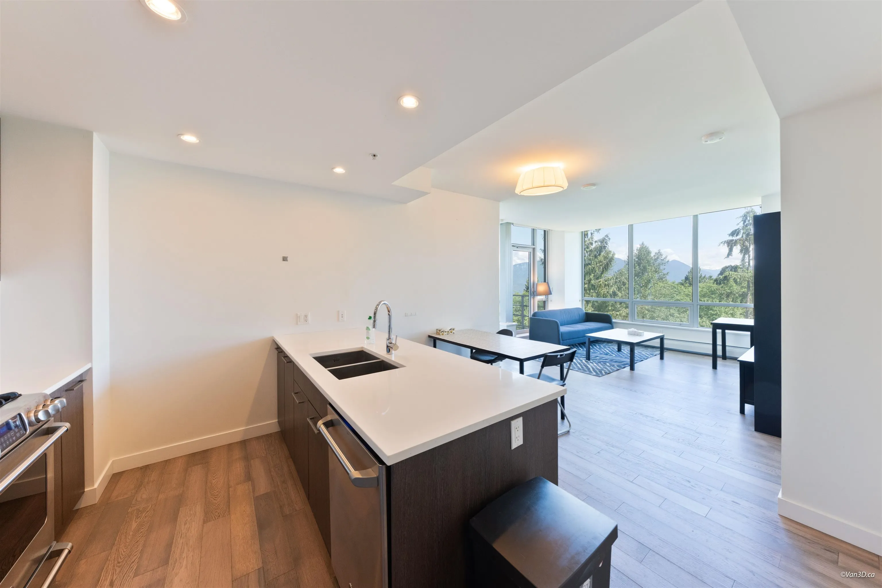 9080 University Crescent #503
