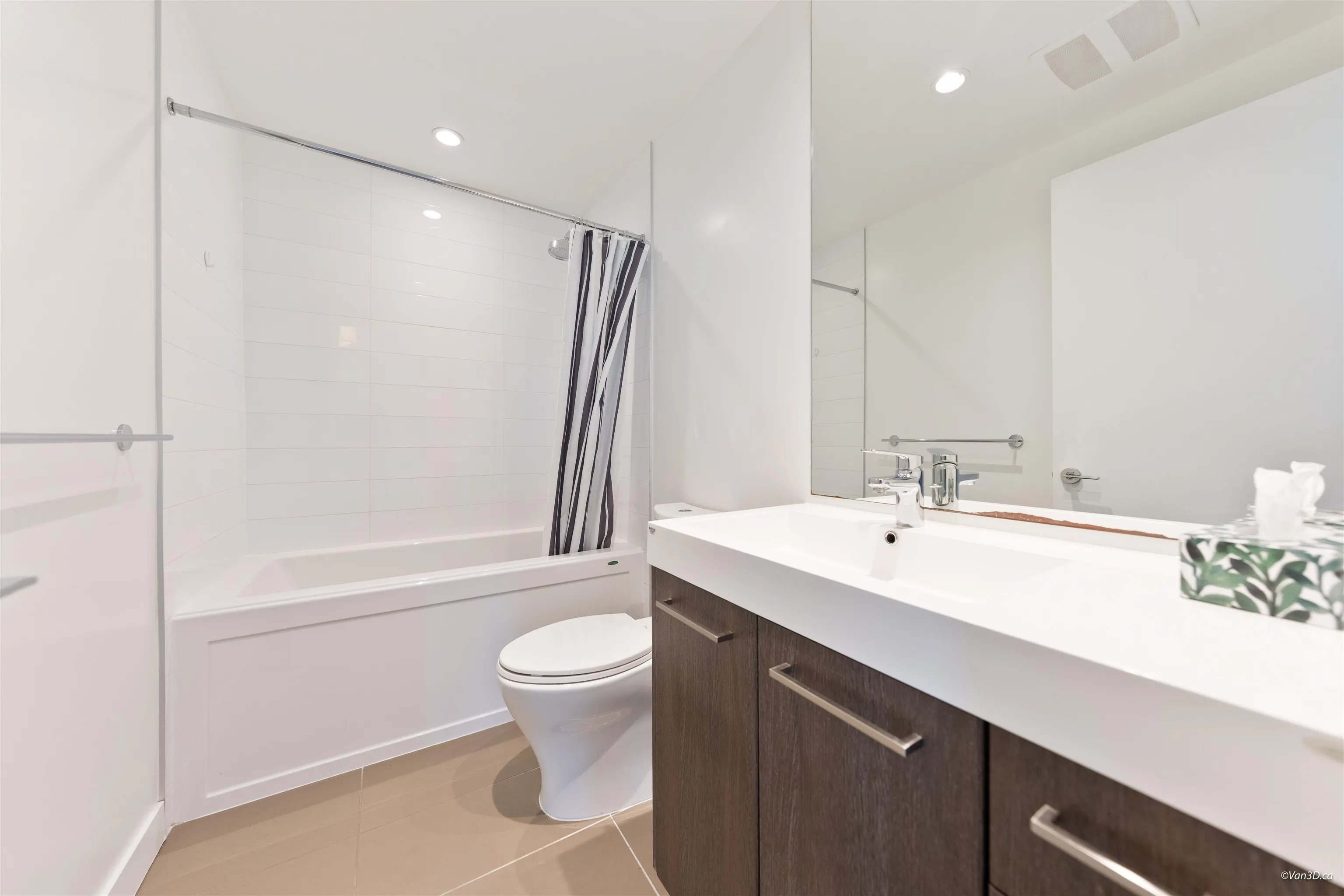 9080 University Crescent #503