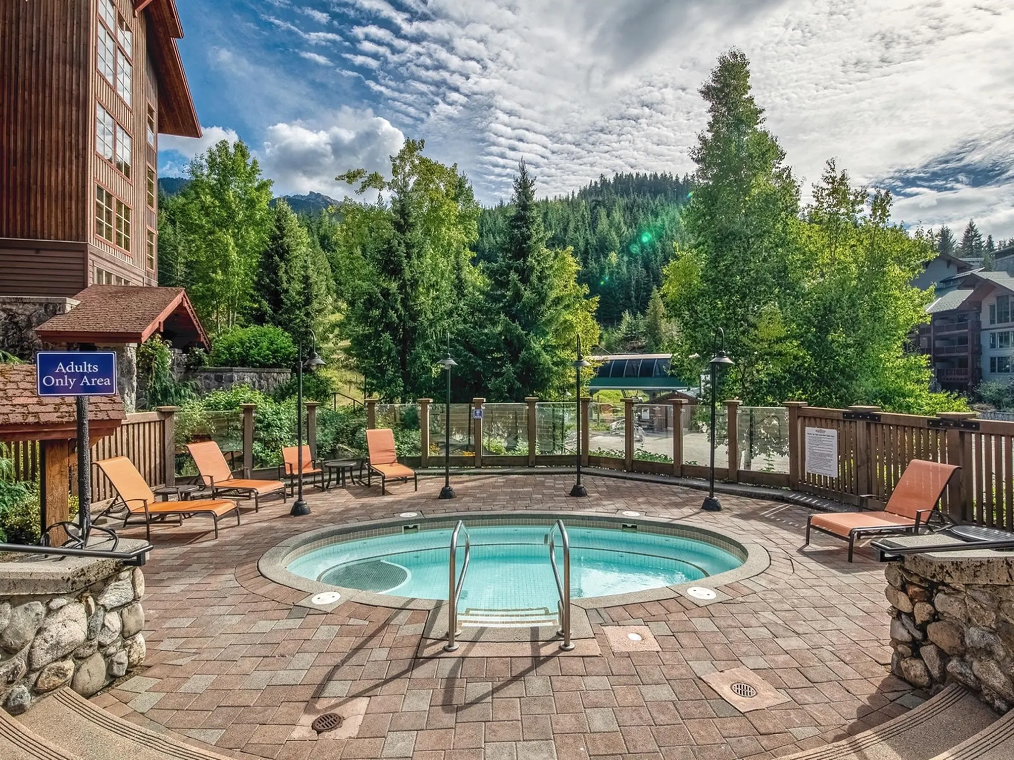 2036 London Lane #418B