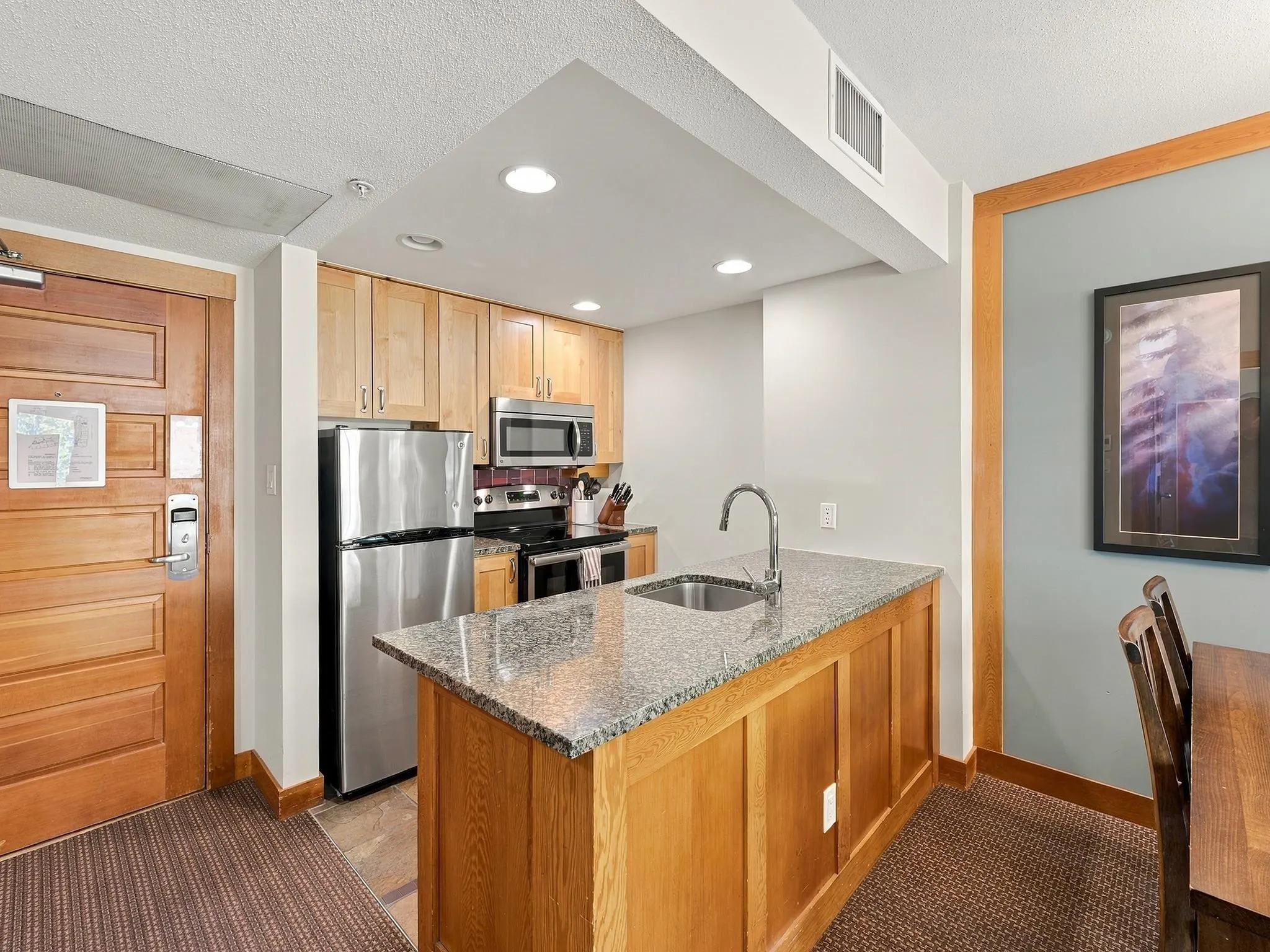 2036 London Lane #418B