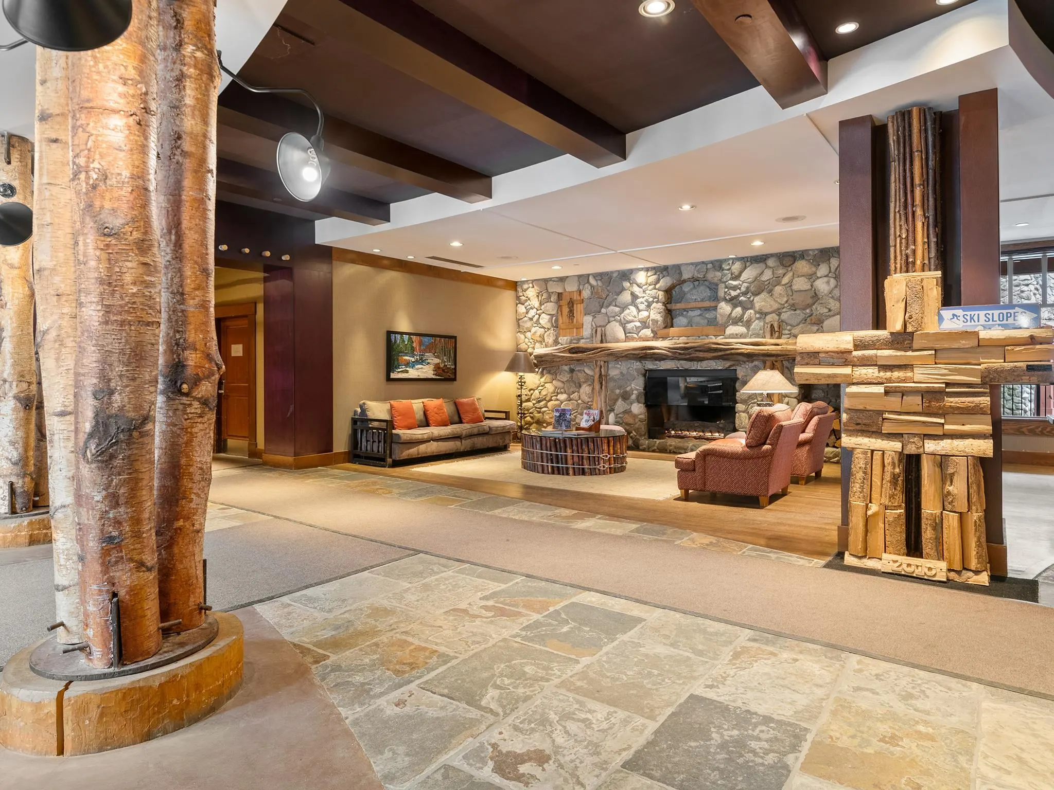 2036 London Lane #418B