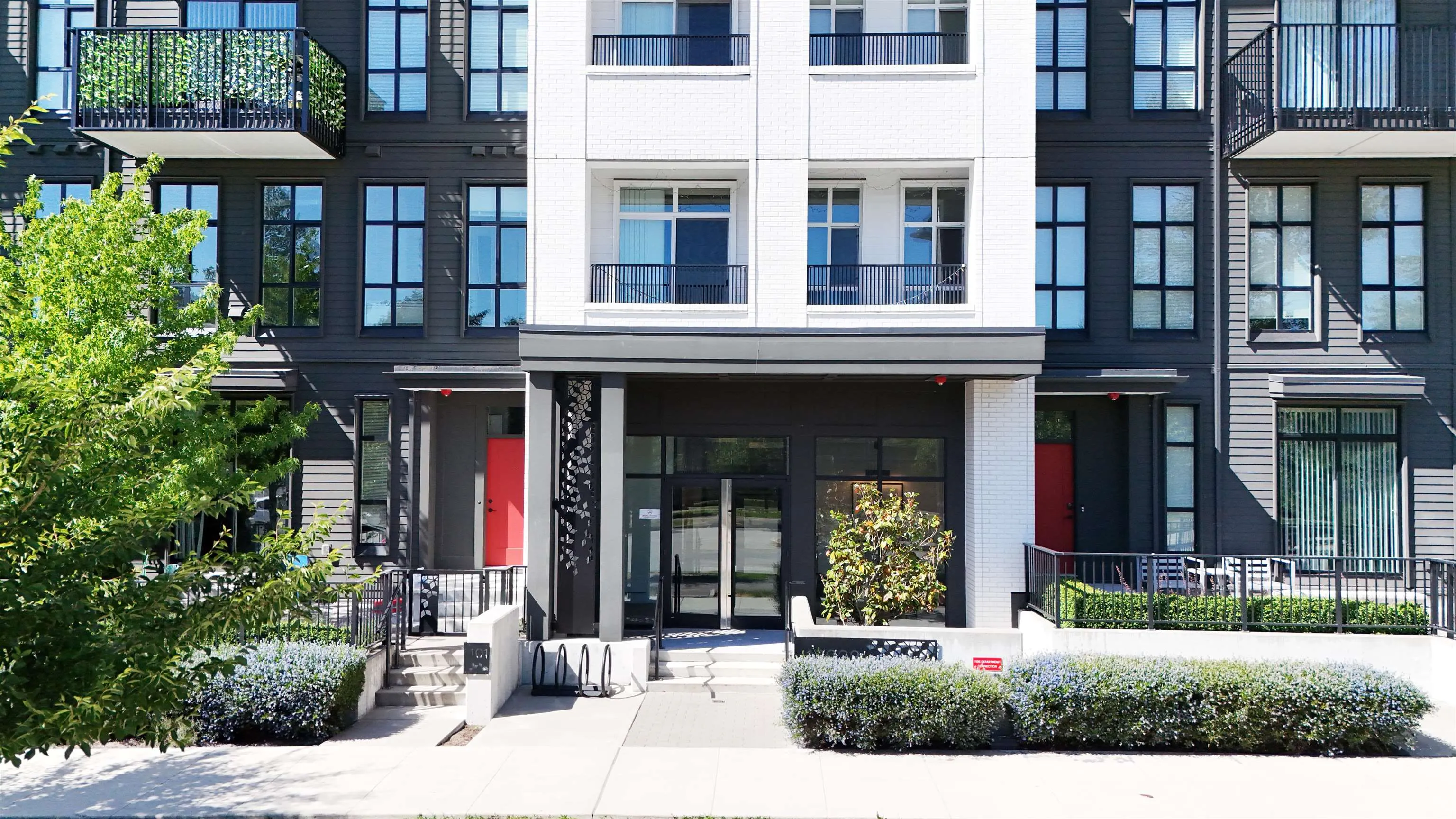 13963 105 Boulevard #304