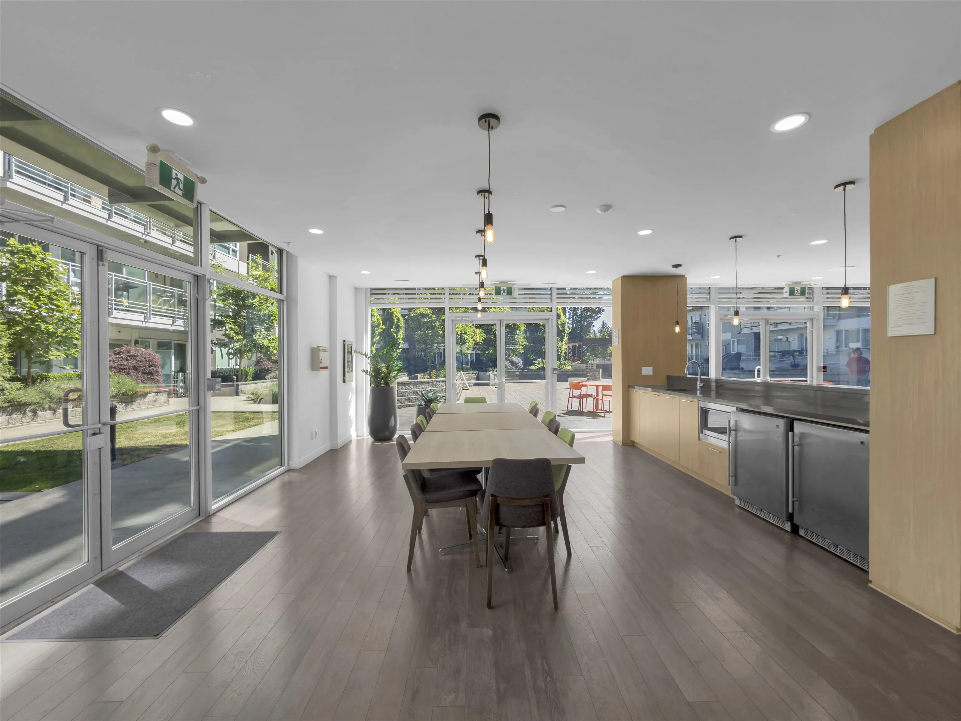 13963 105 Boulevard #304