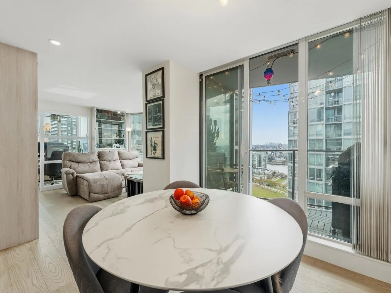 1495 Richards Street #3106