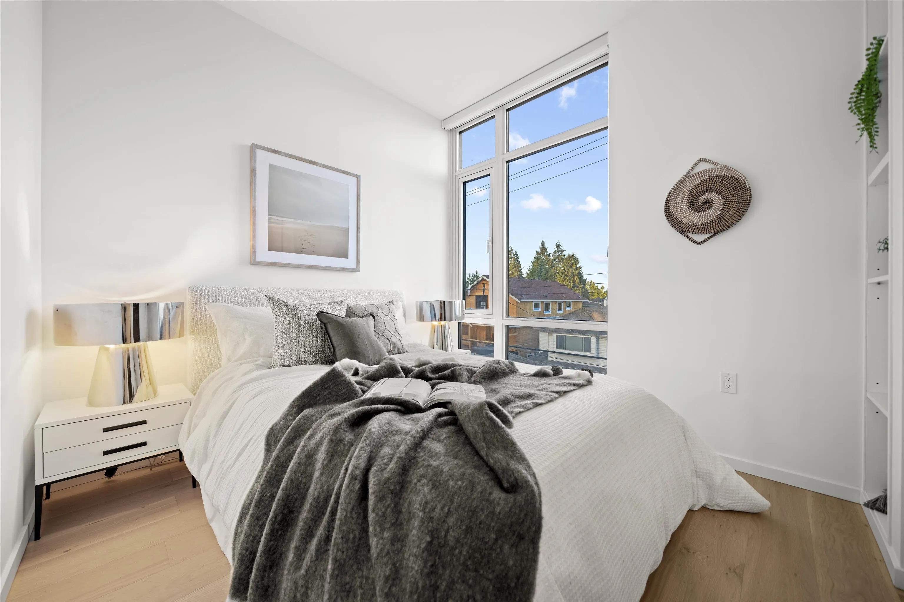 8486 Oak Street #209