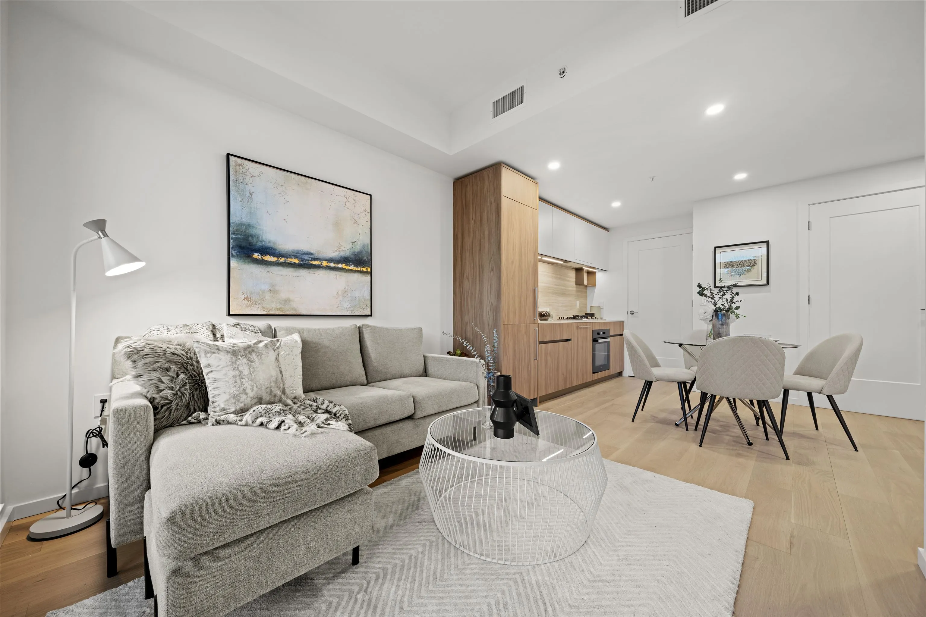 8486 Oak Street #209