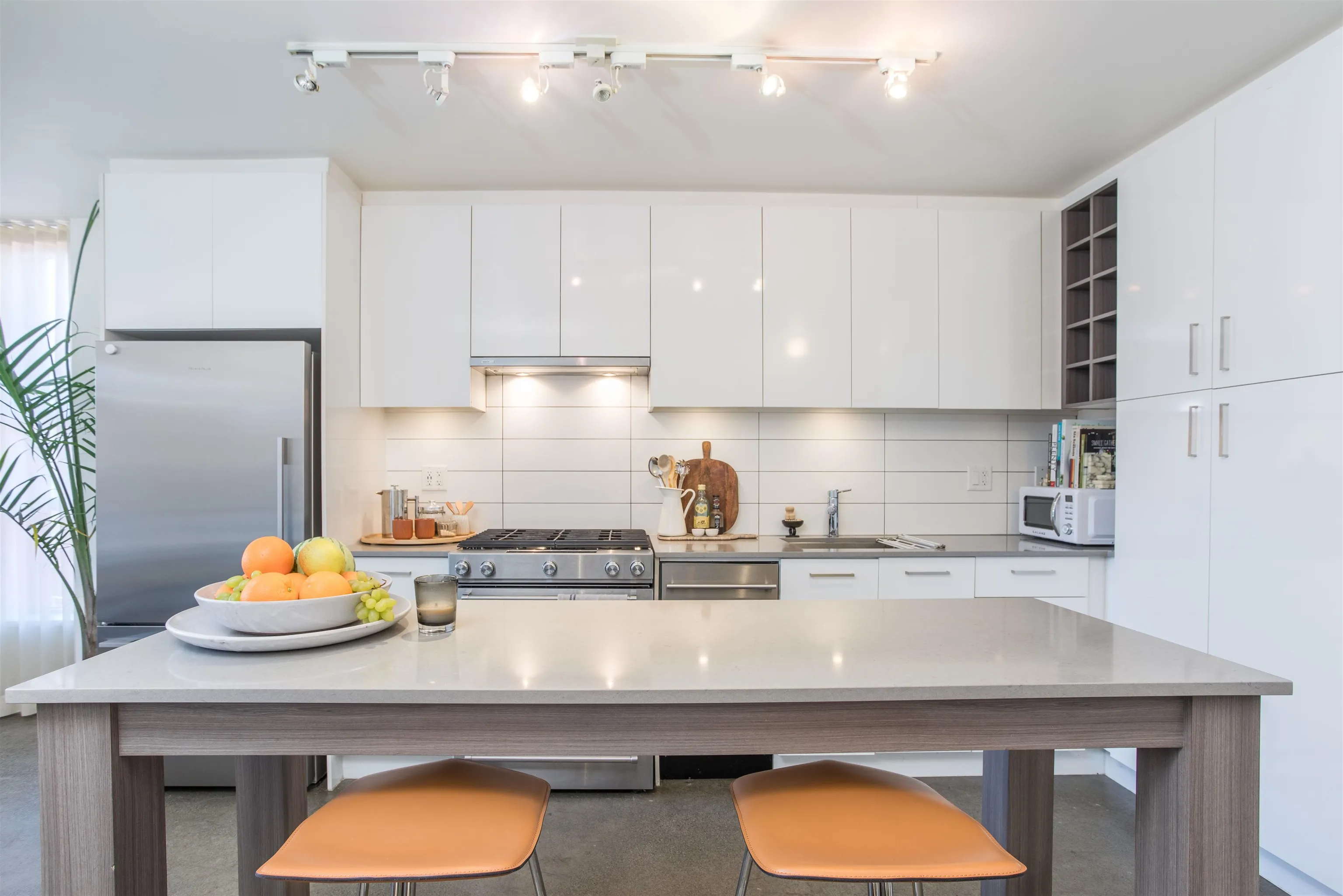 231 E Pender Street #307