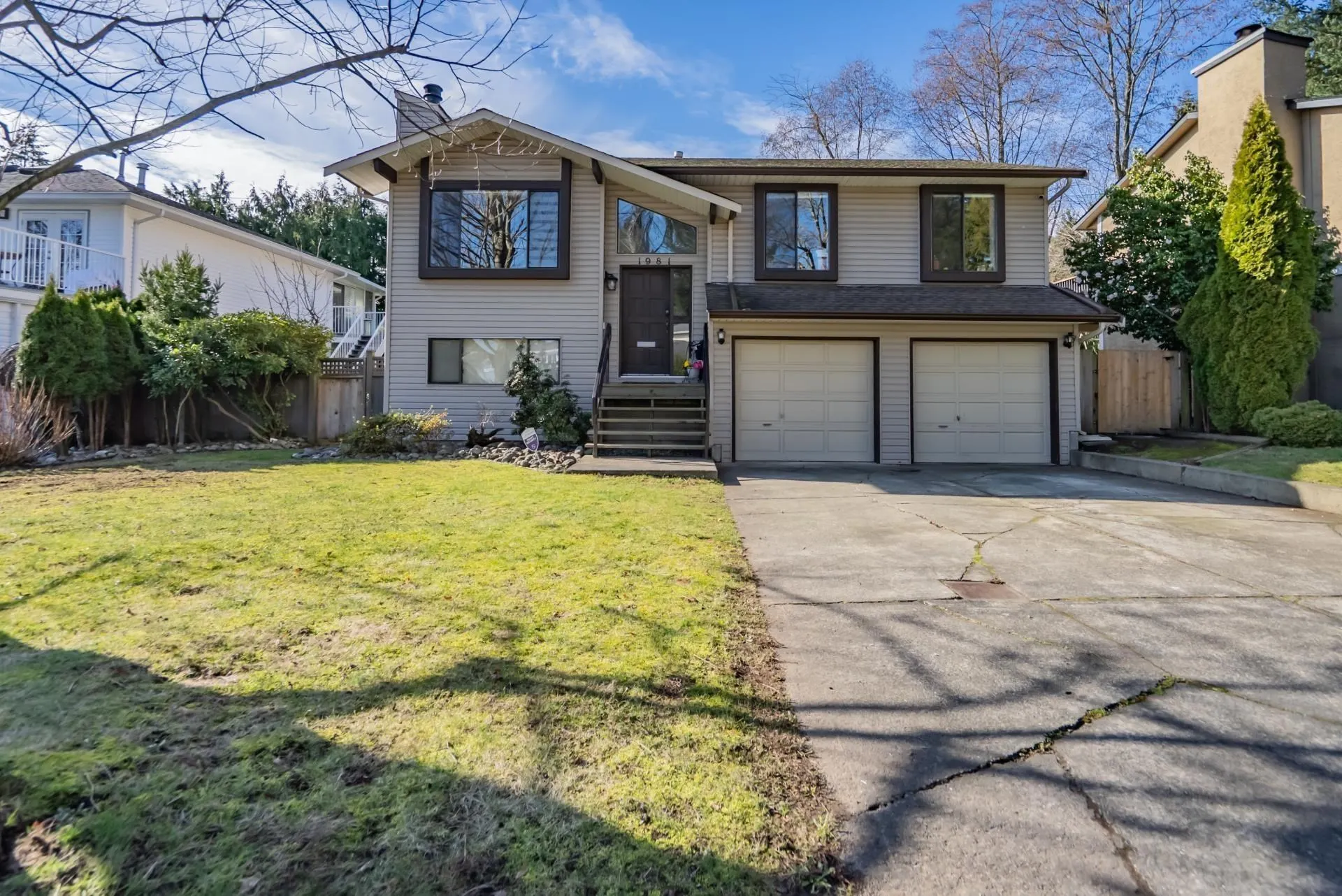 1981 158a Street