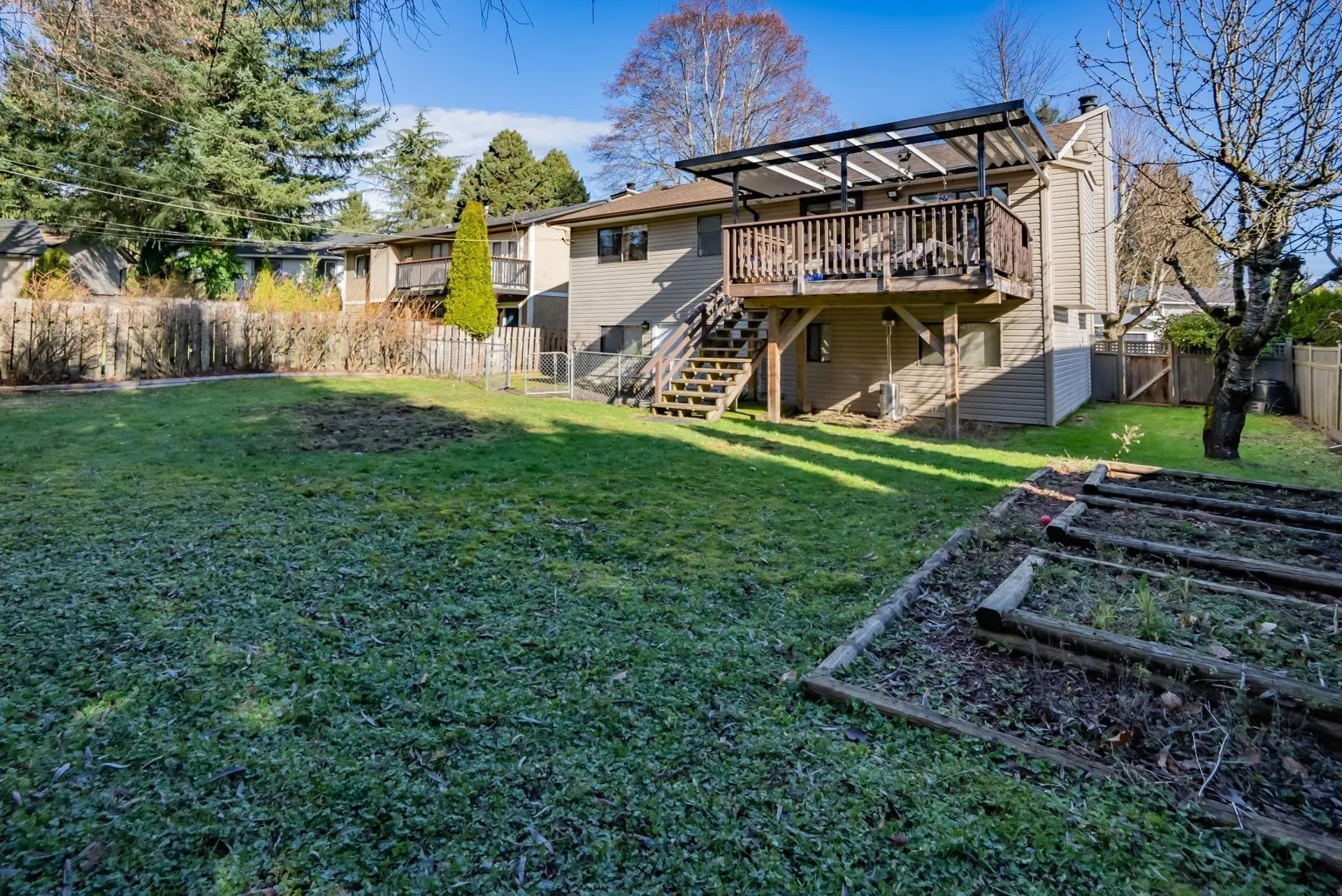 1981 158a Street