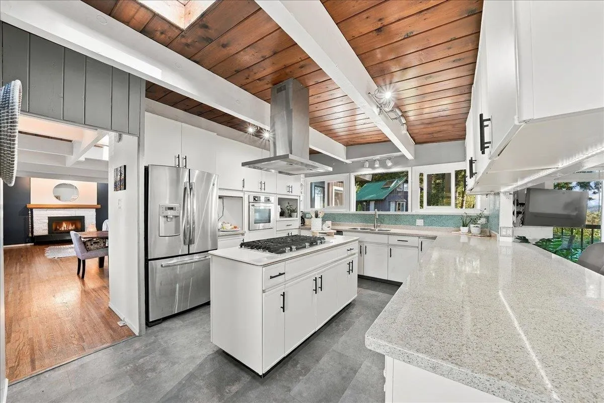 2363 Windridge Drive