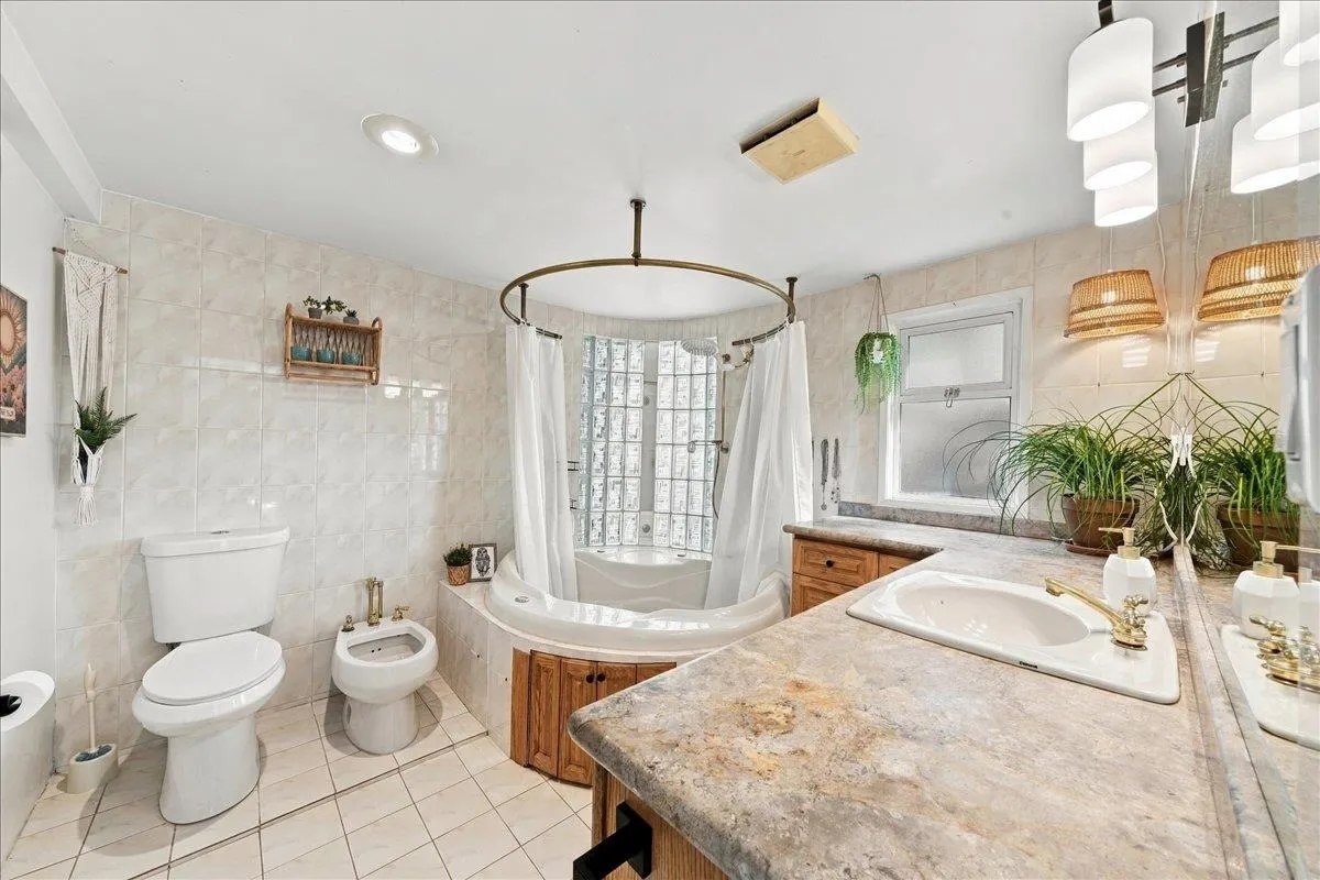 2363 Windridge Drive