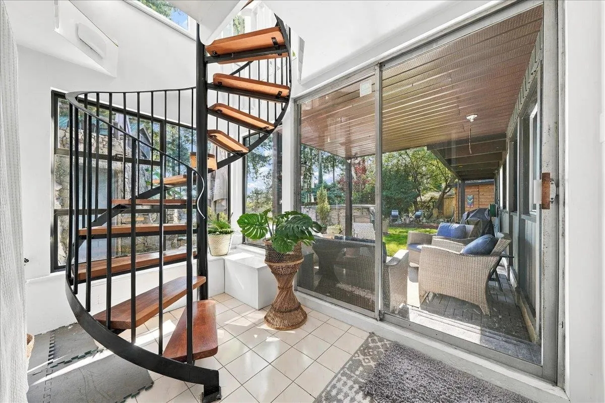 2363 Windridge Drive