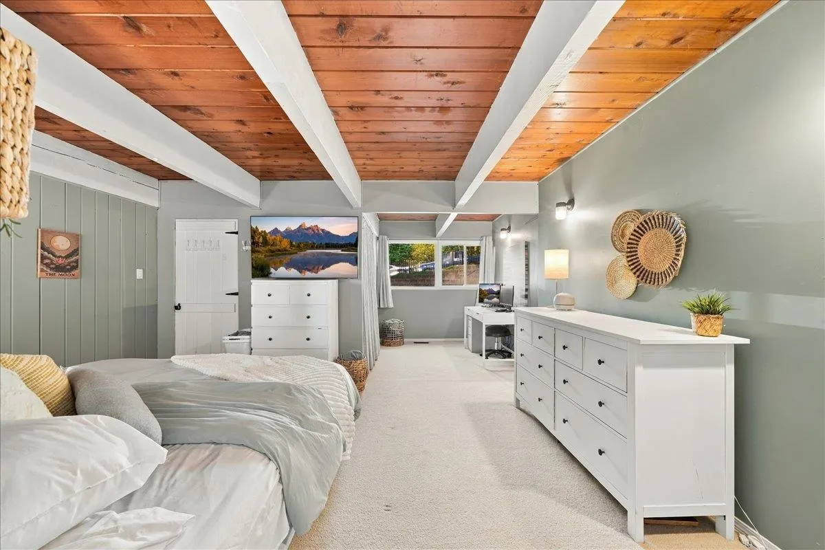 2363 Windridge Drive