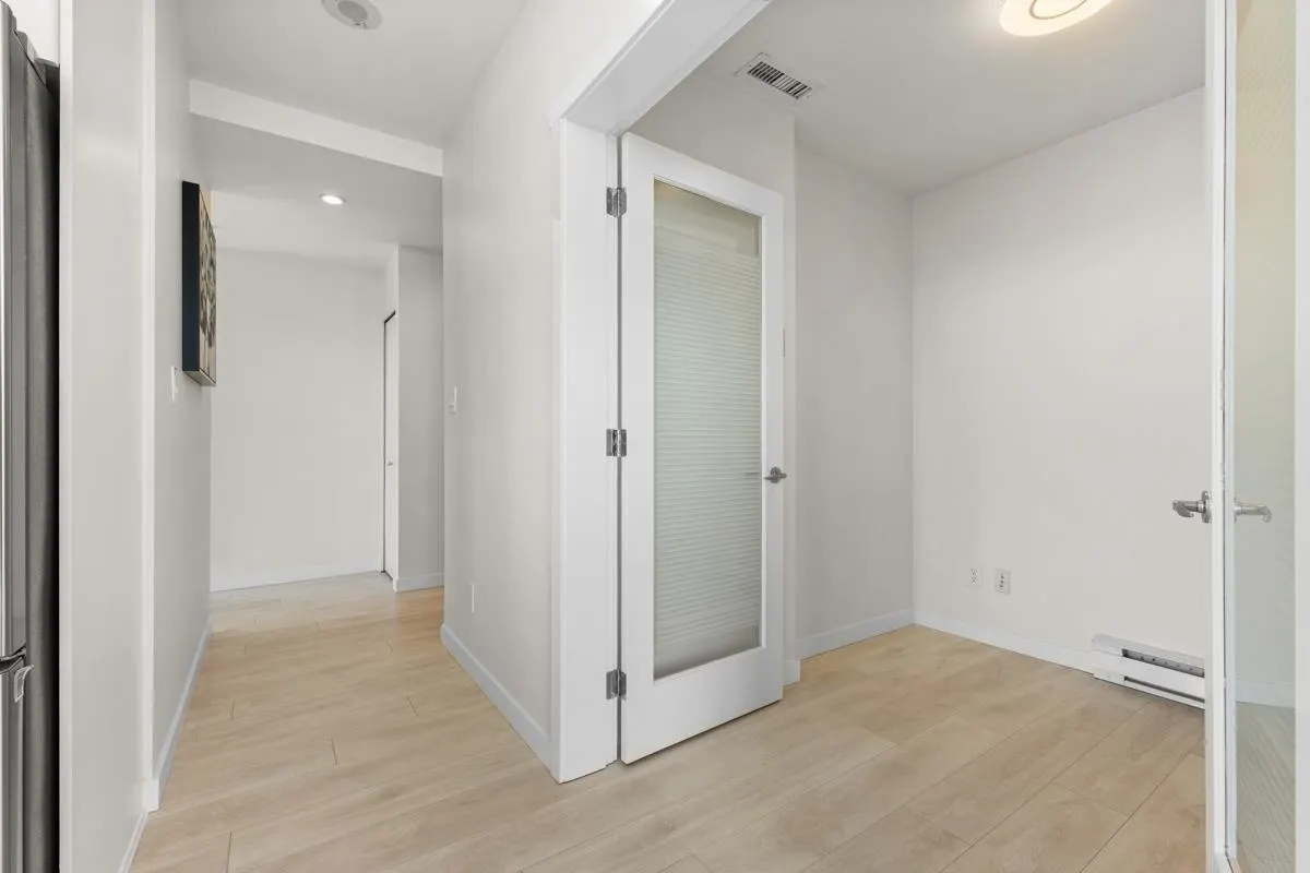 5088 Kwantlen Street #1905