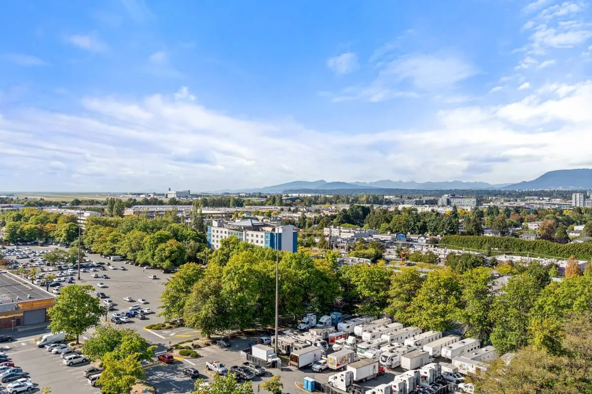5088 Kwantlen Street #1905
