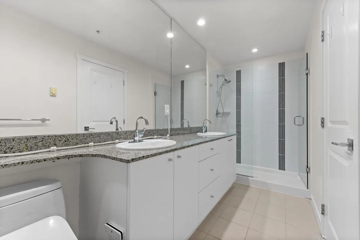 5088 Kwantlen Street #1905