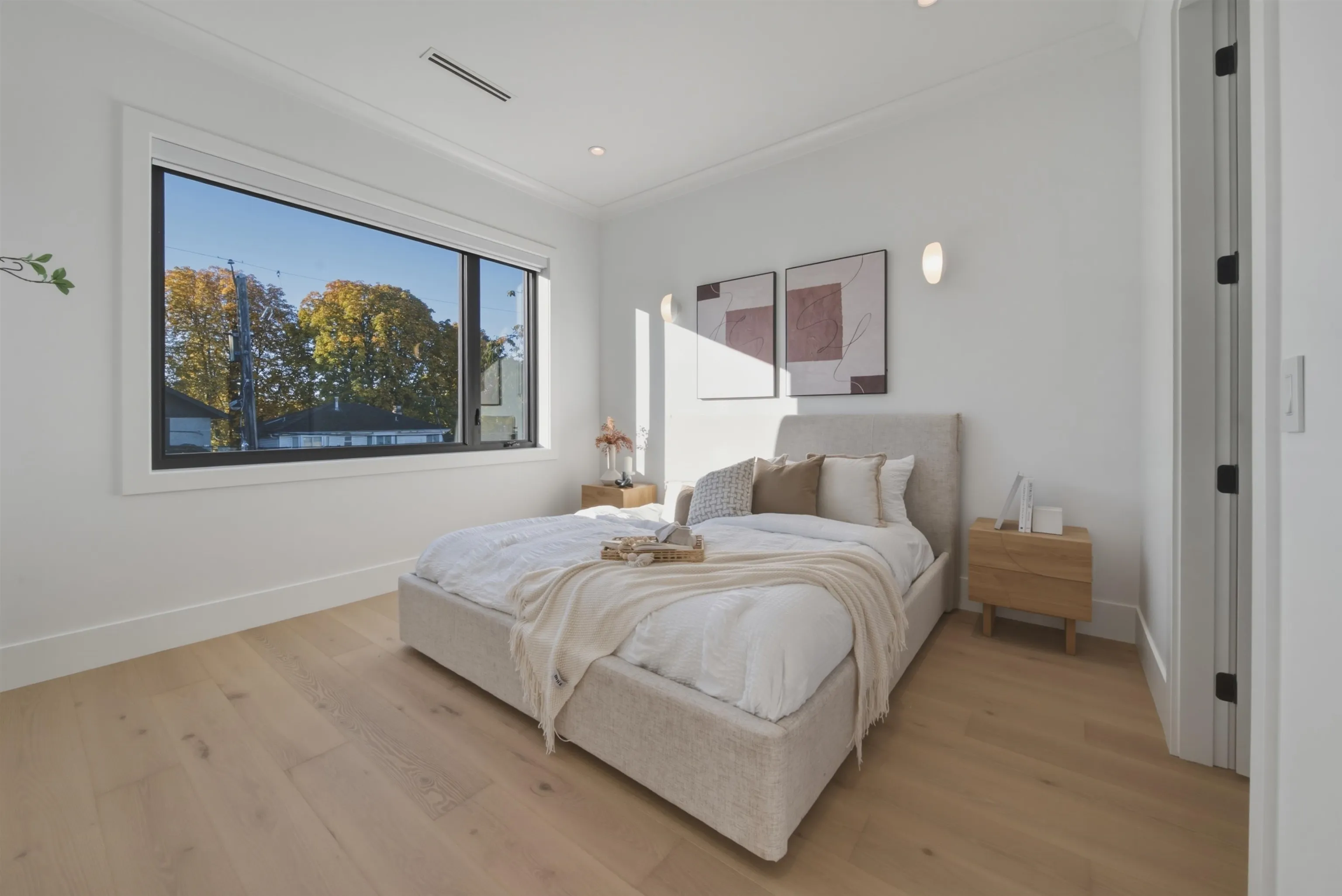 266 E 38 Avenue #2