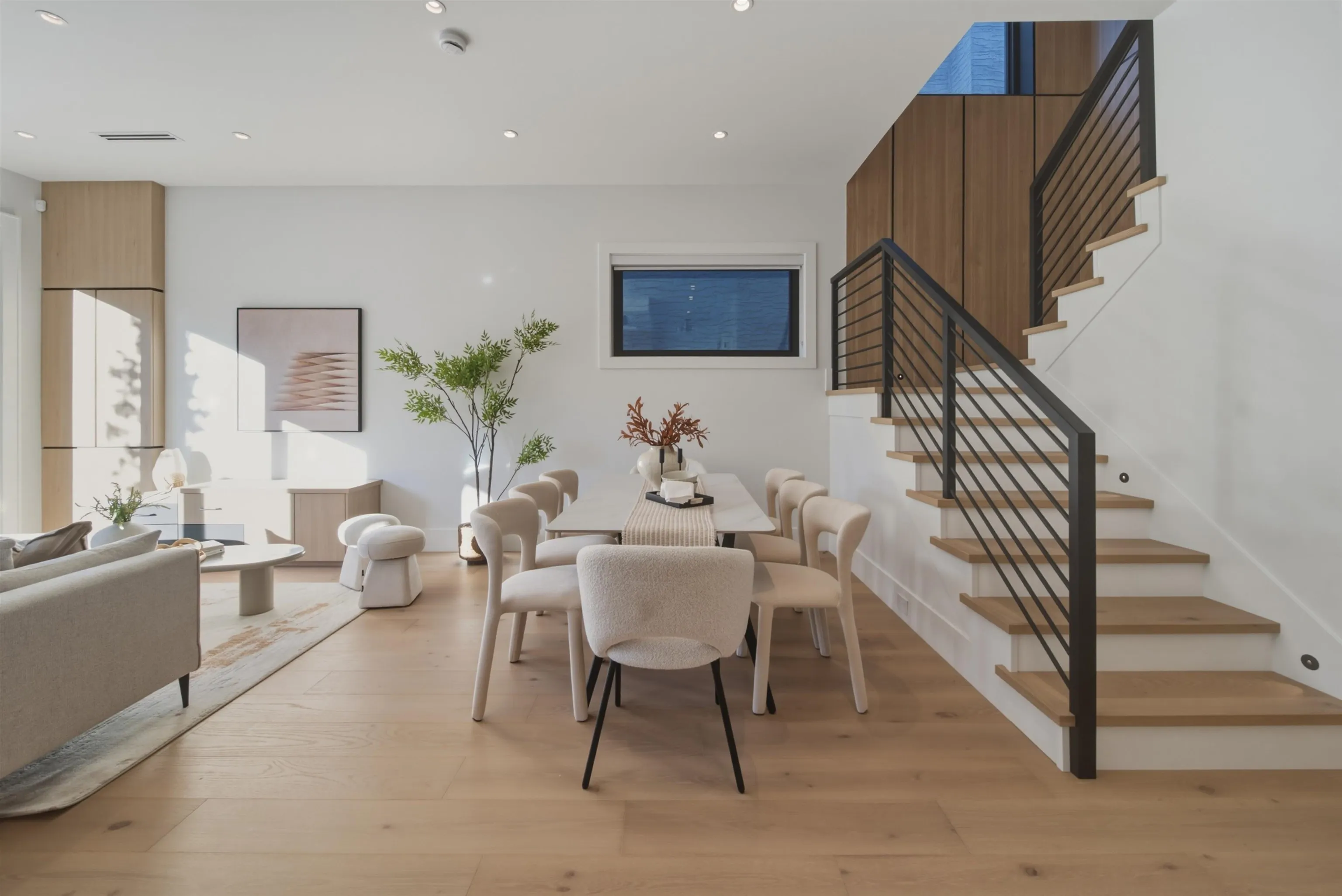266 E 38 Avenue #2