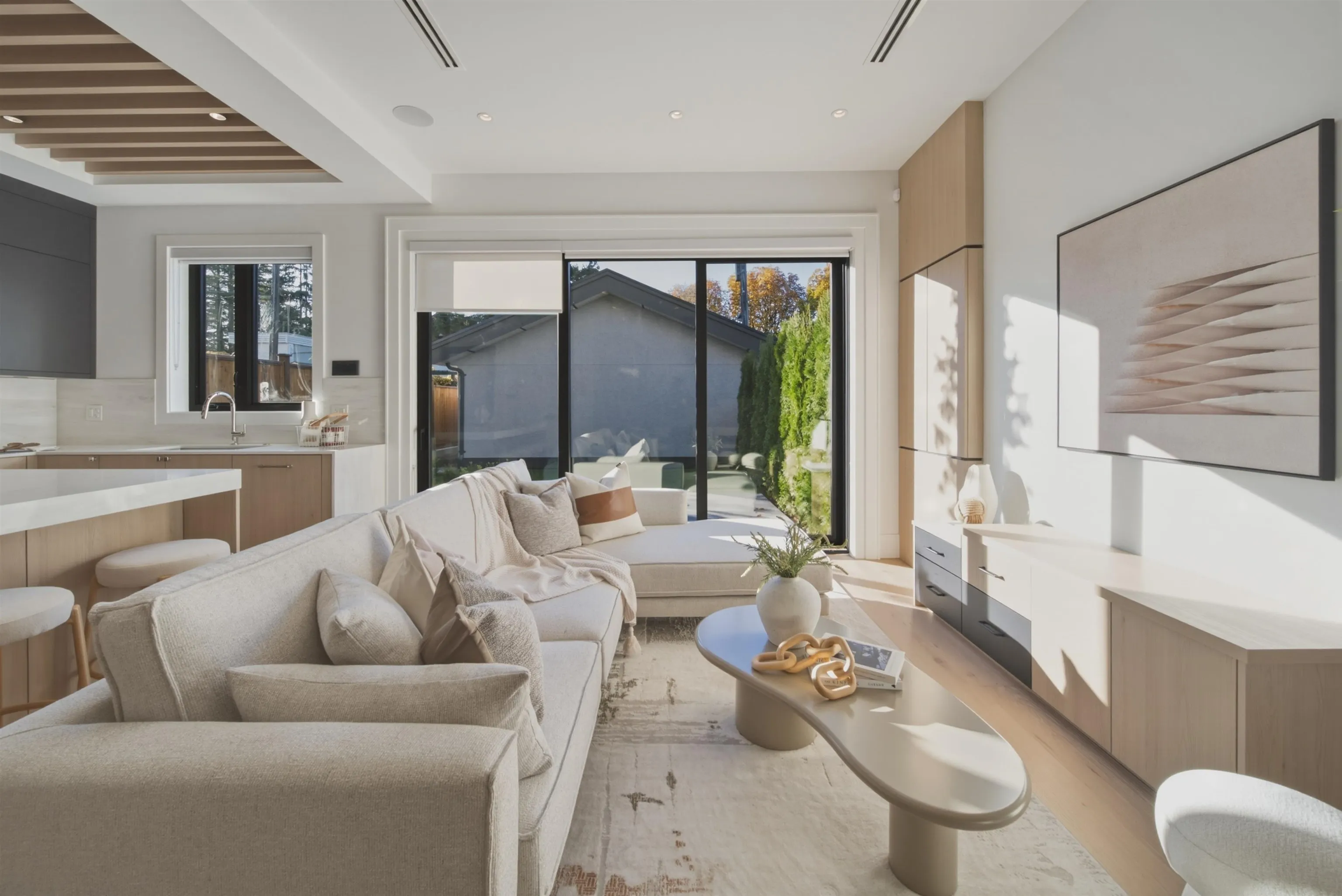 266 E 38 Avenue #2