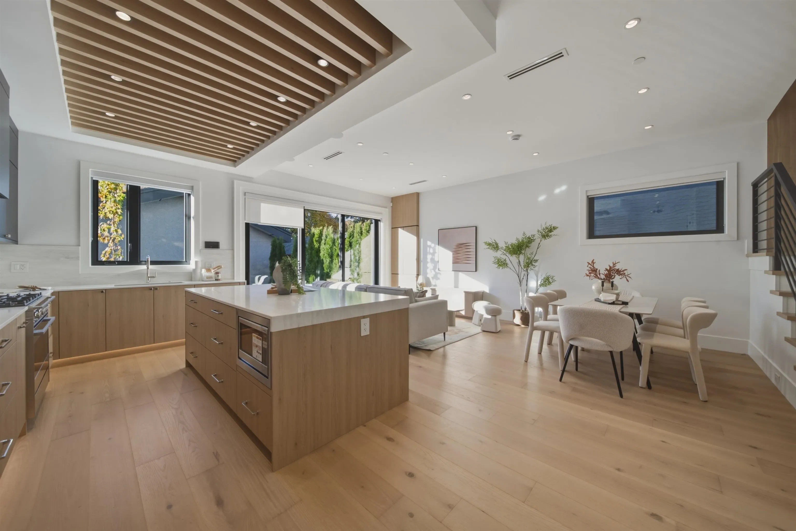266 E 38 Avenue #2