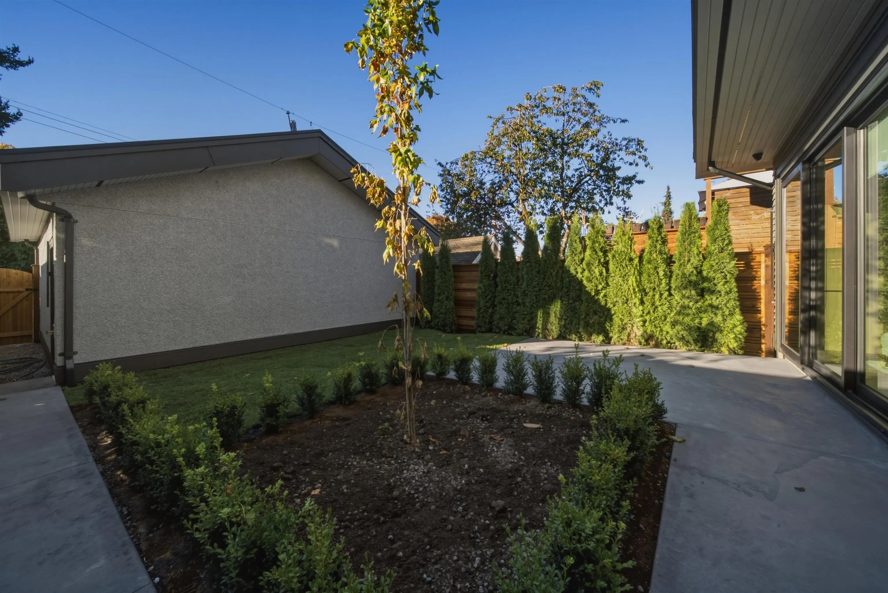 266 E 38 Avenue #2