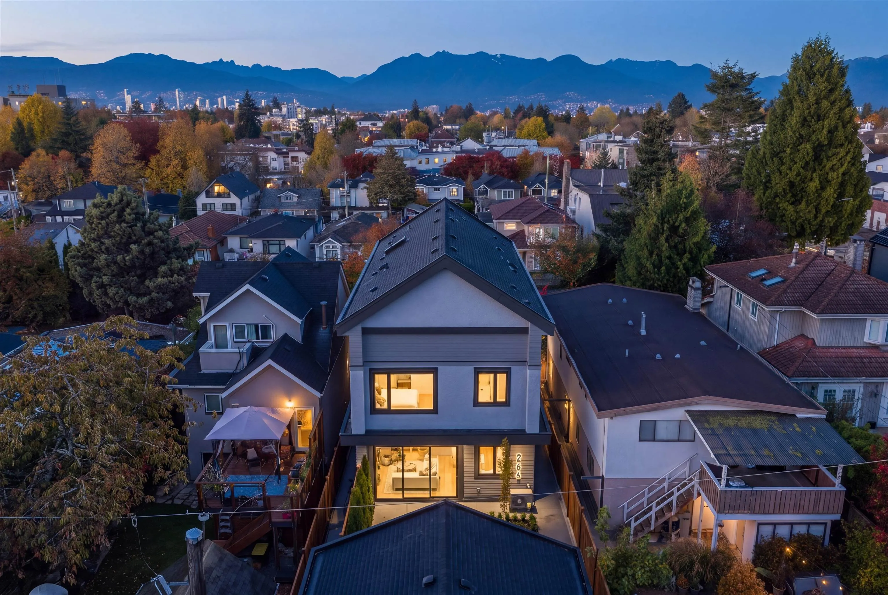 266 E 38 Avenue #2