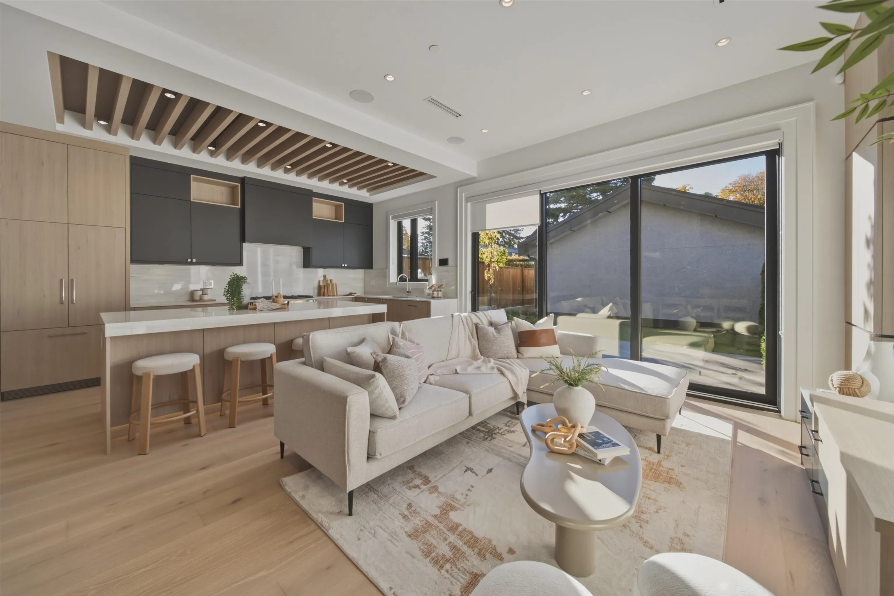 266 E 38 Avenue #2