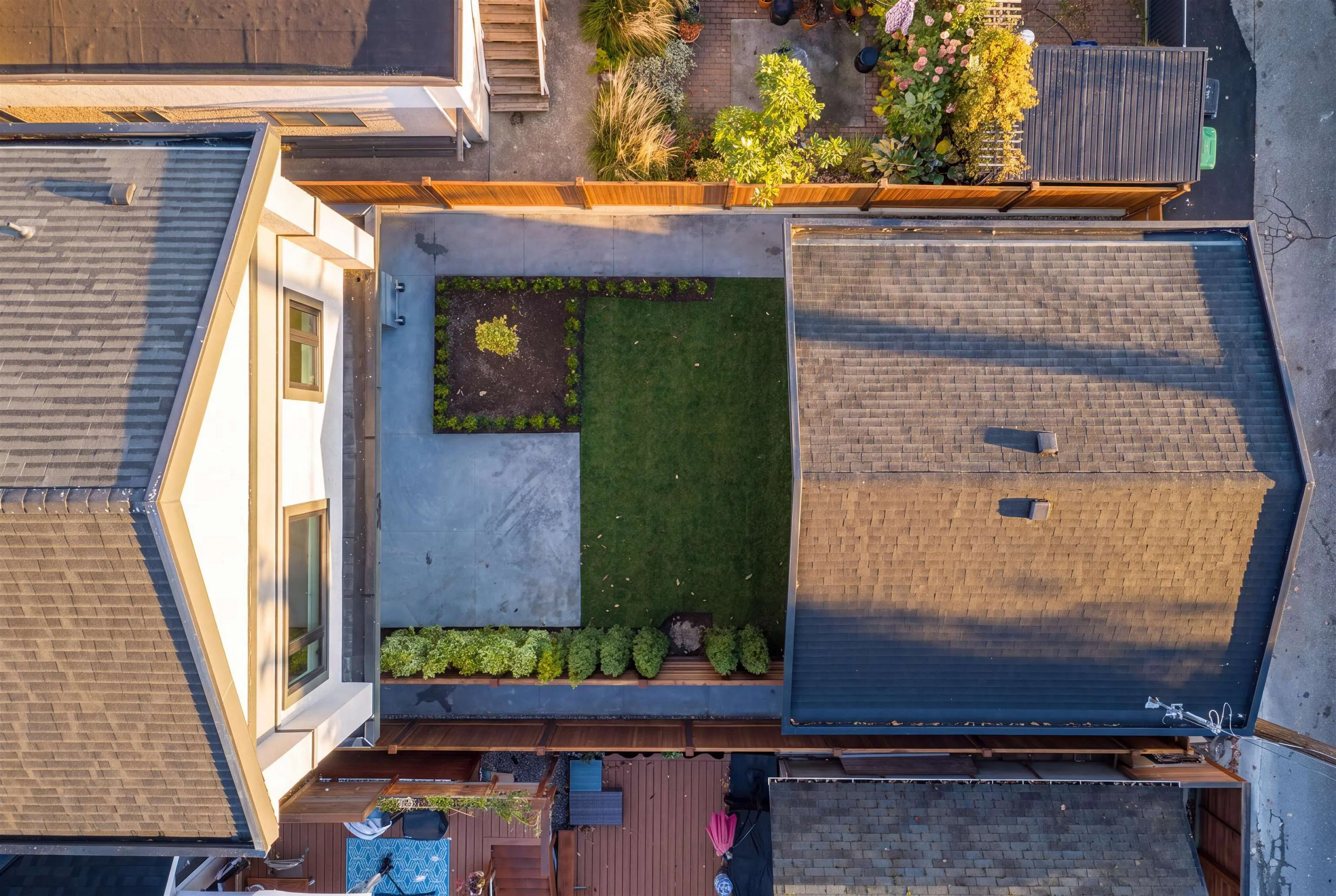 266 E 38 Avenue #2