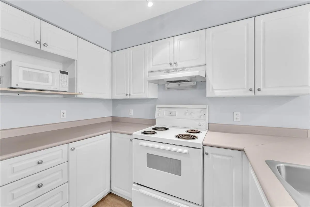 7505 138 Street #310