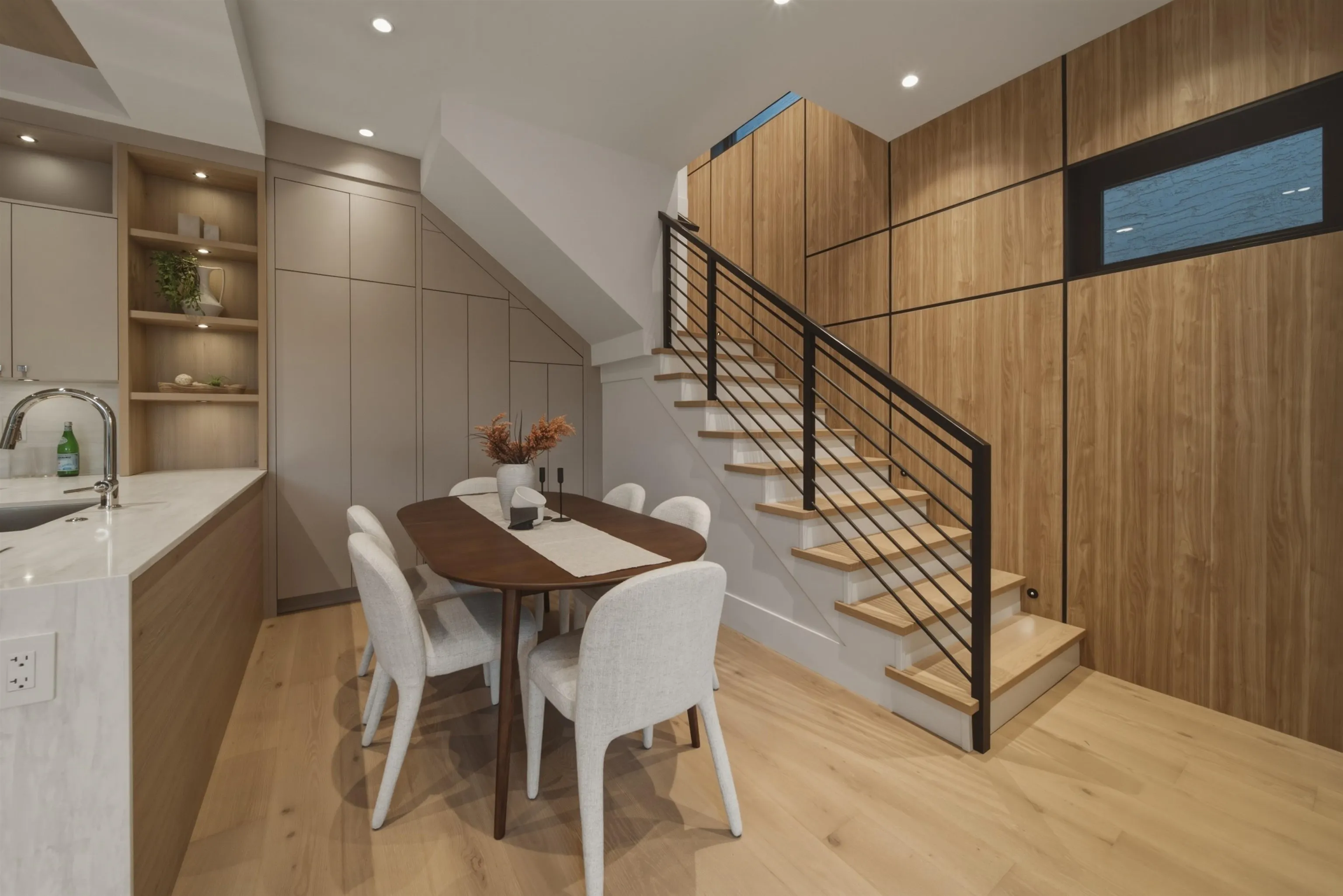 266 E 38 Avenue #1
